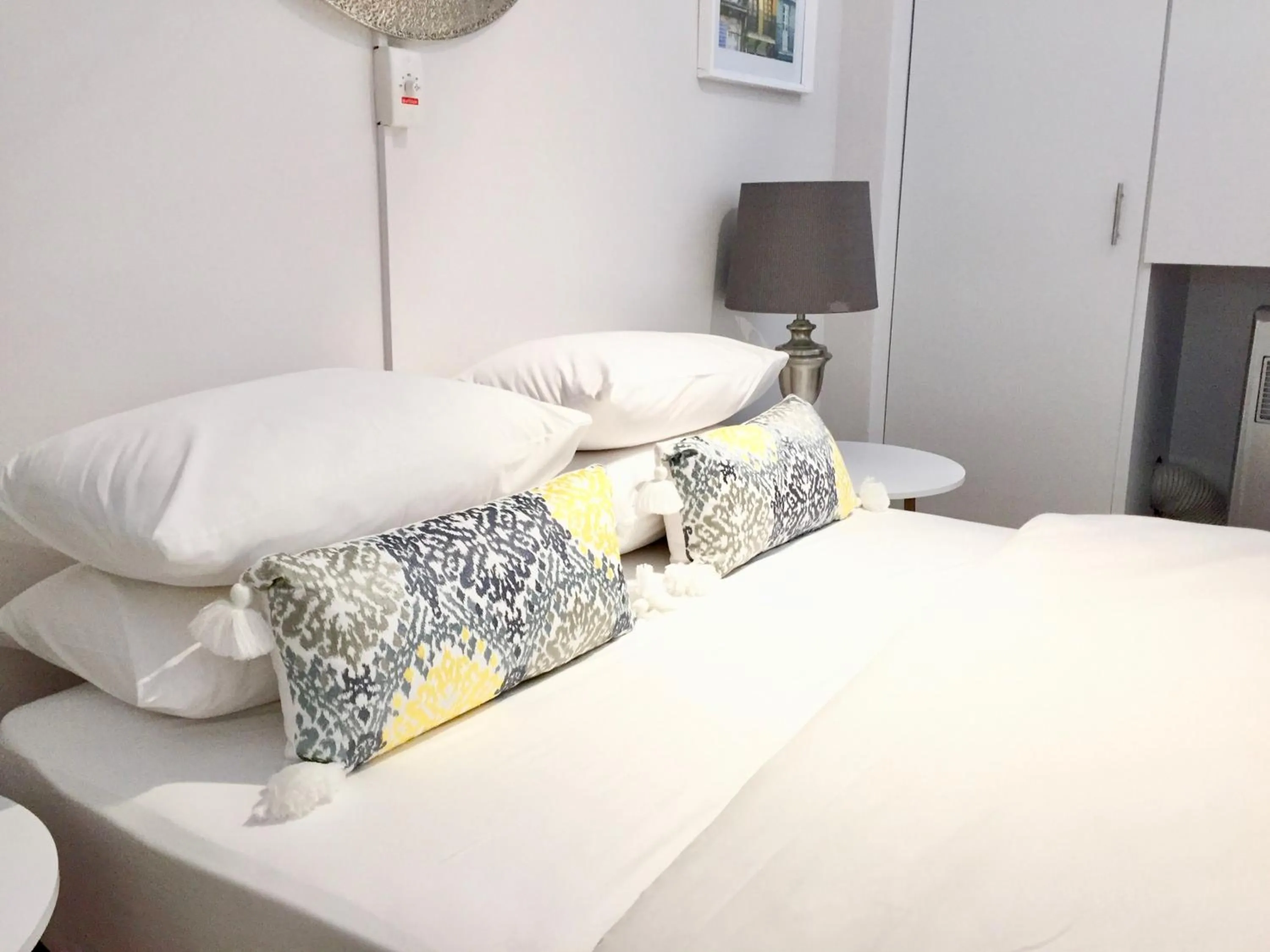 Bedroom, Bed in Urban Oasis At The Four Seasons