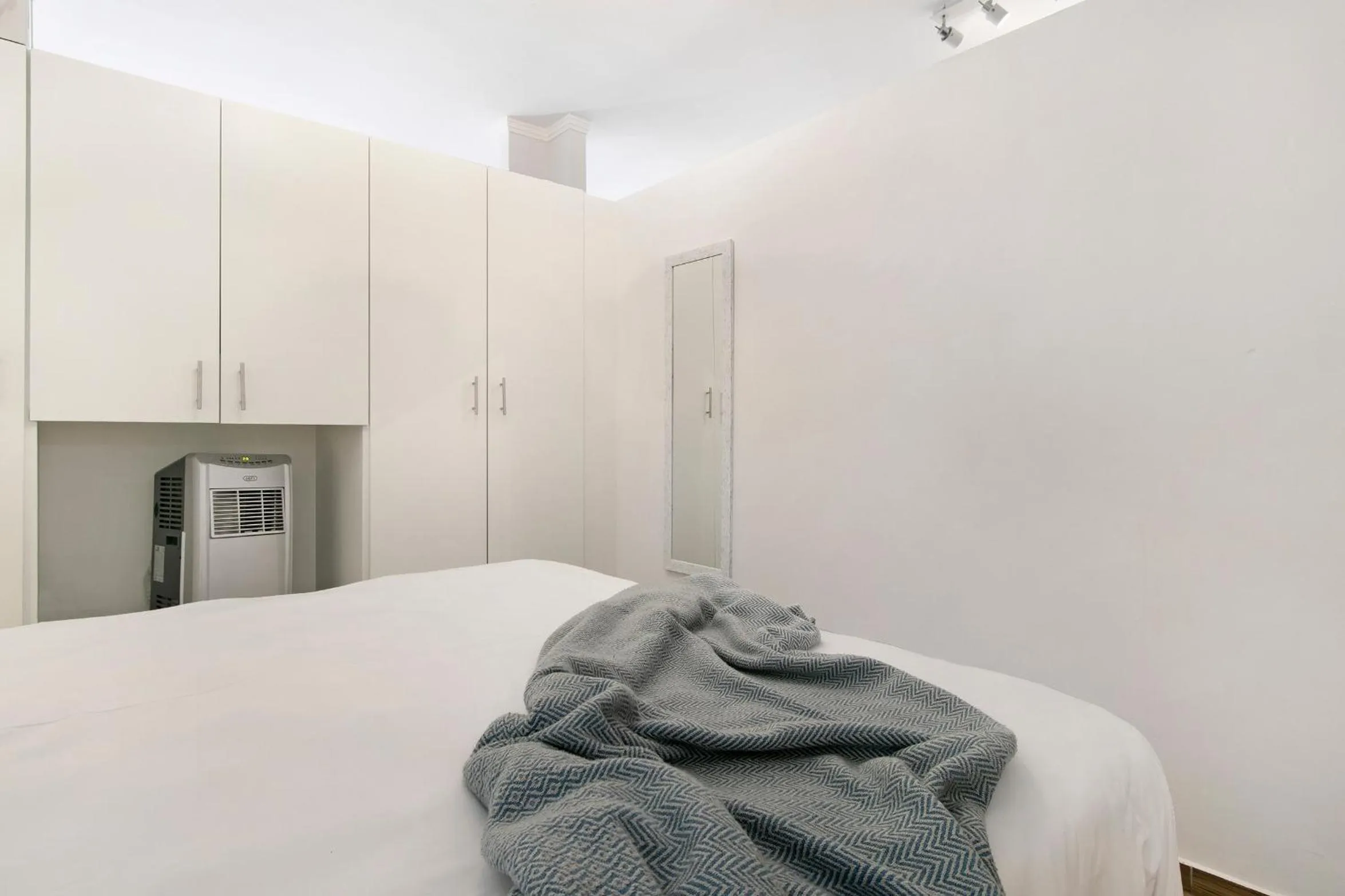 Bed in Urban Oasis At The Four Seasons