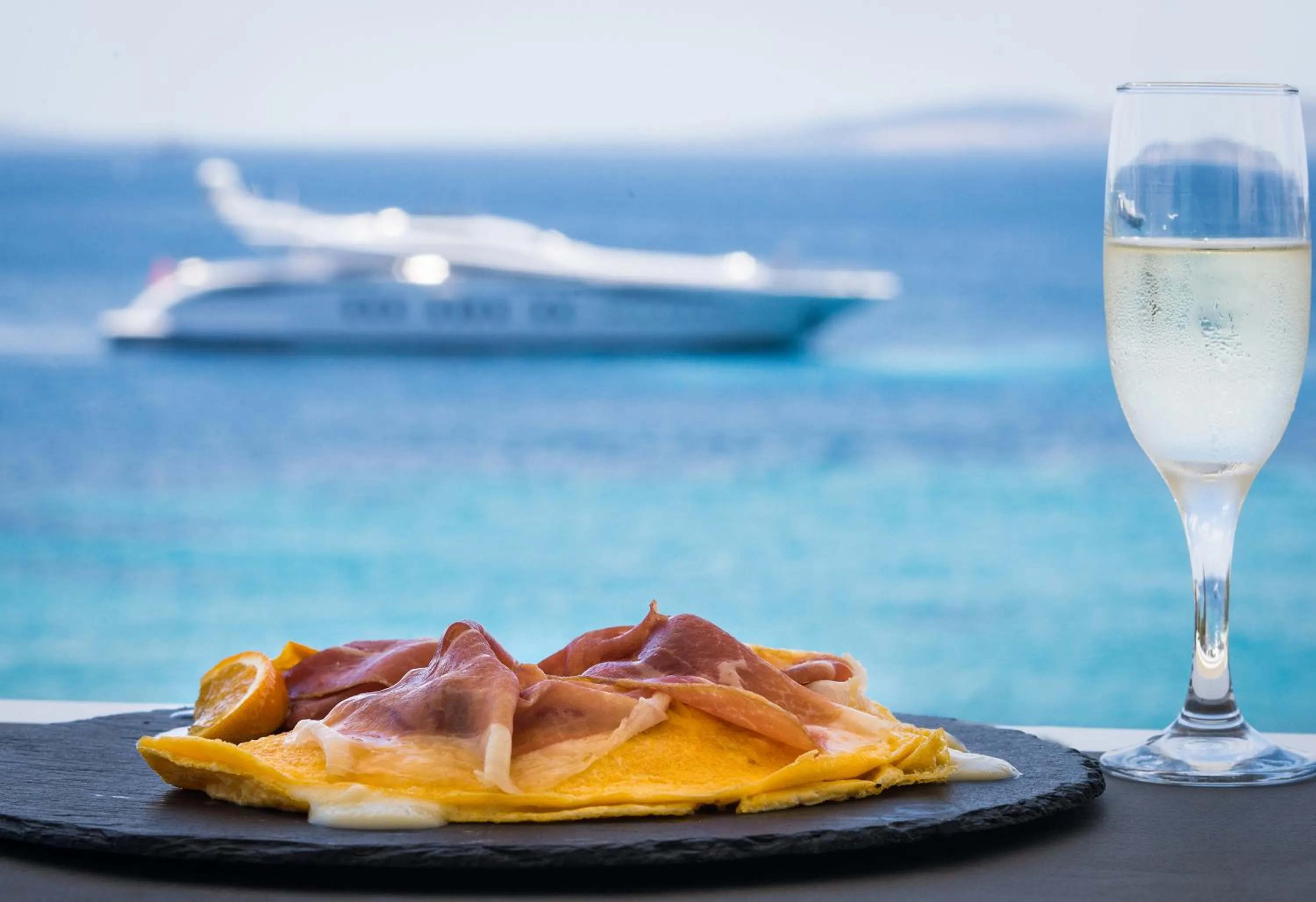 Restaurant/places to eat in Alkistis Beach Hotel - Designed for Adults