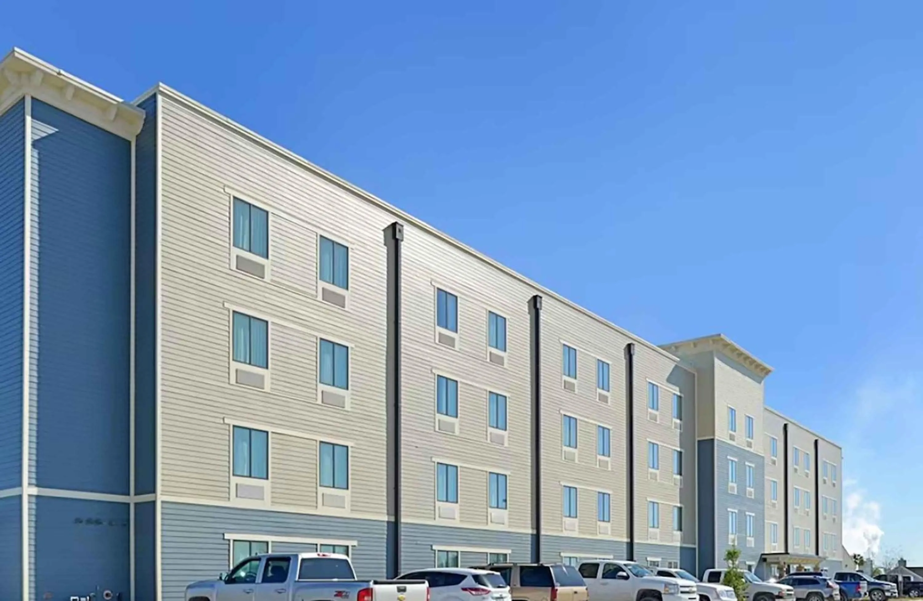 Property building in Extended Stay America Suites - Donaldsonville - Gonzales