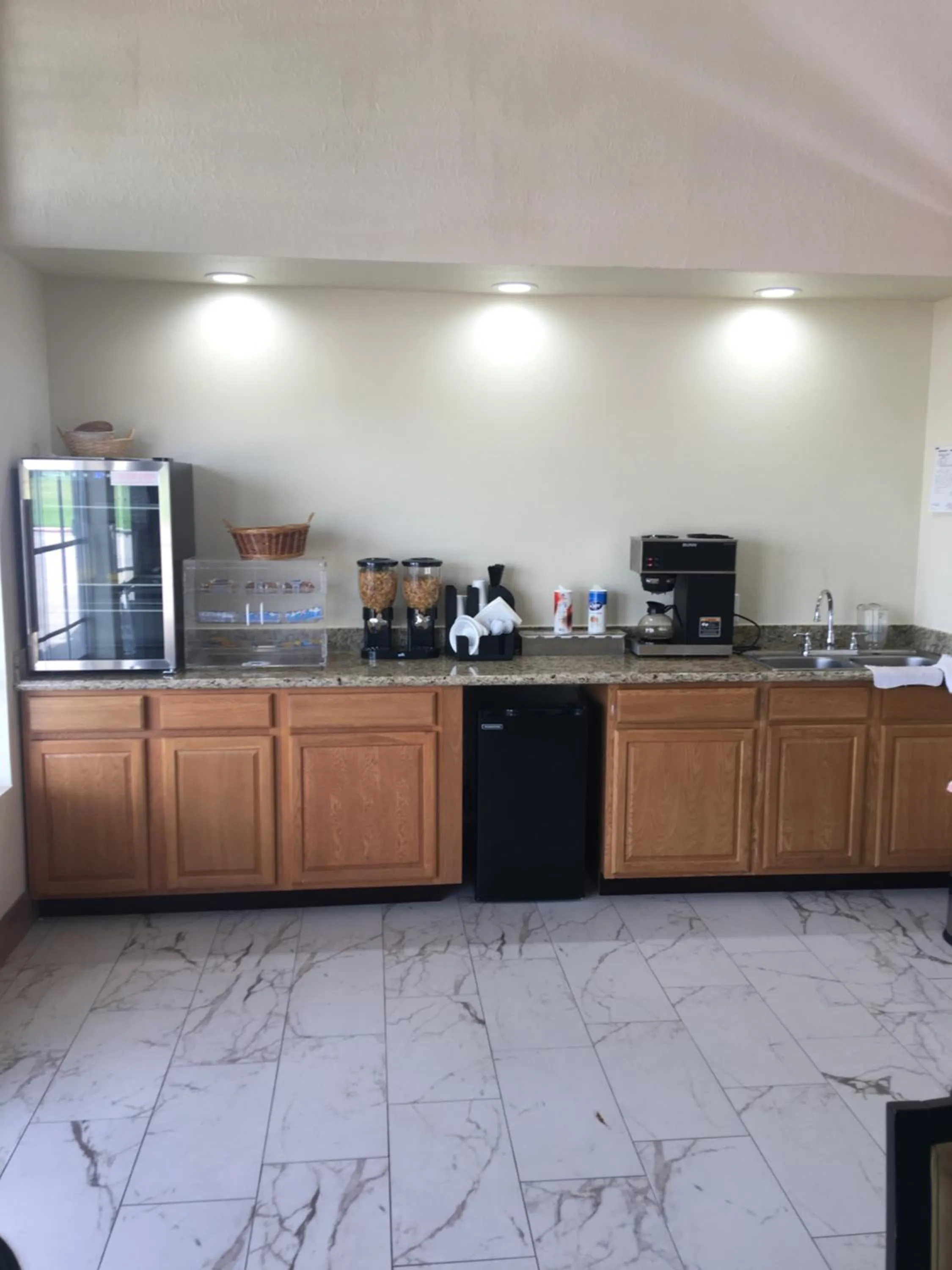 Continental breakfast in Chaparral Motel