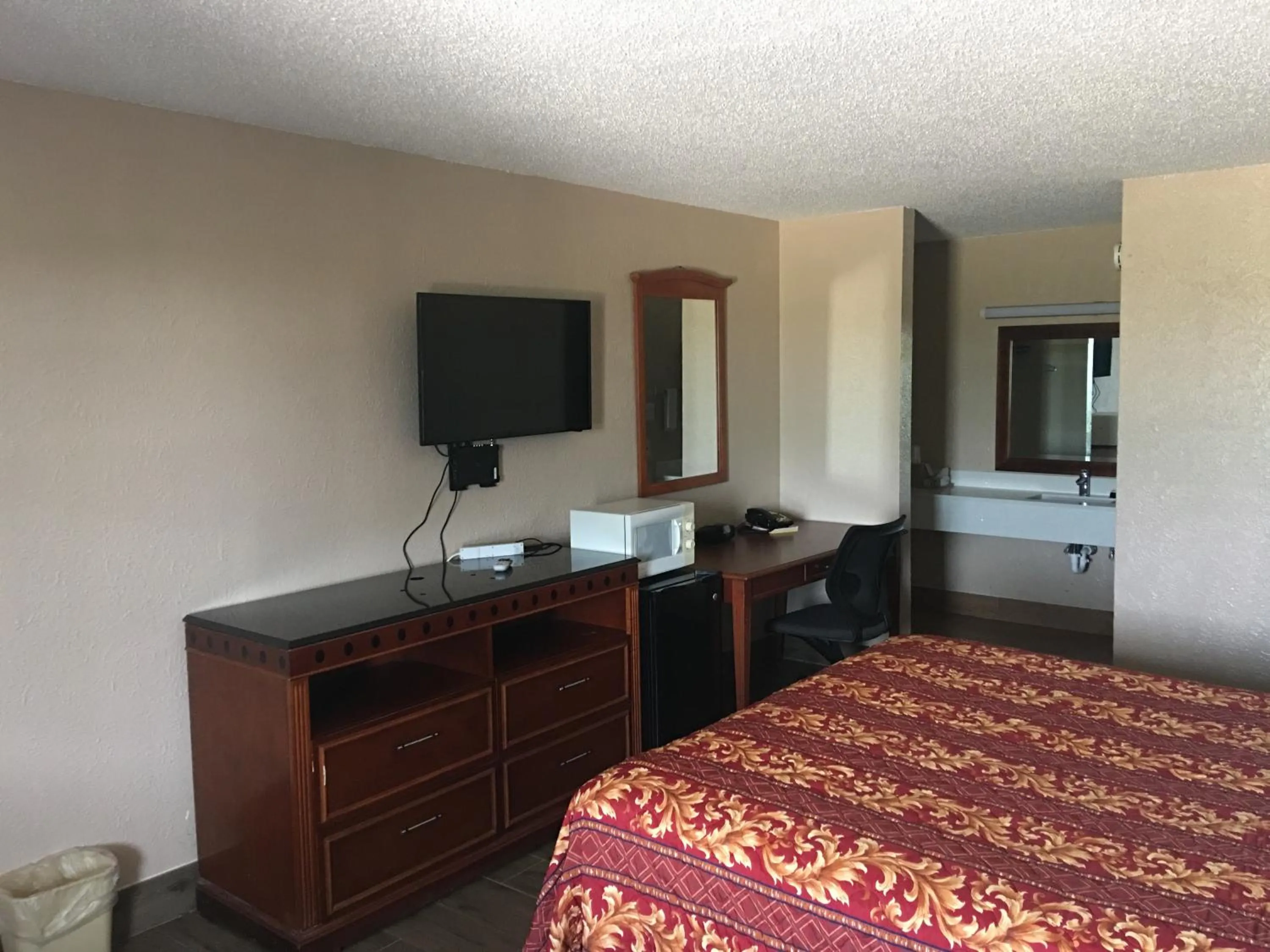 Bed in Chaparral Motel