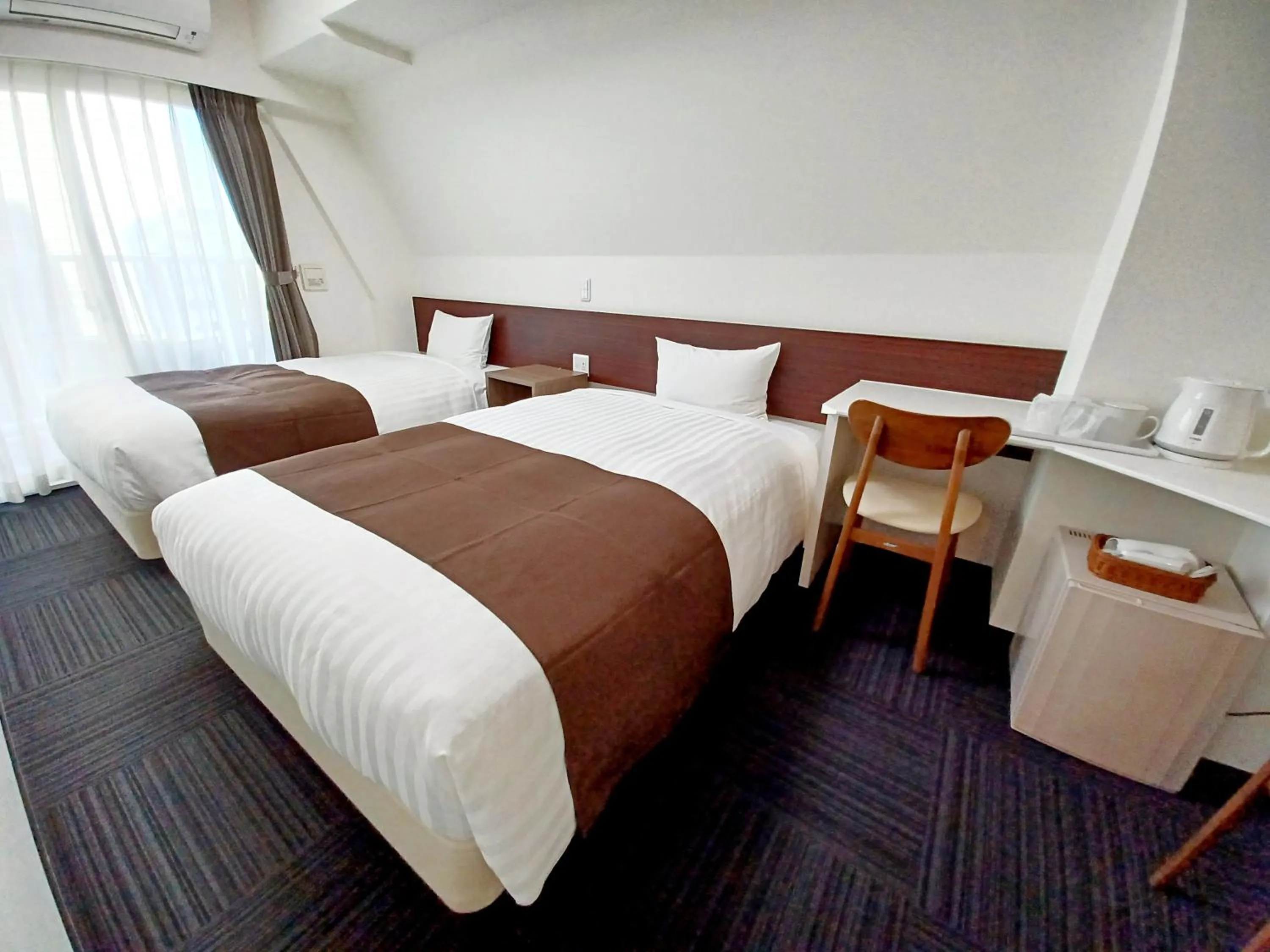 Photo of the whole room, Bed in Akasaka Urban Hotel