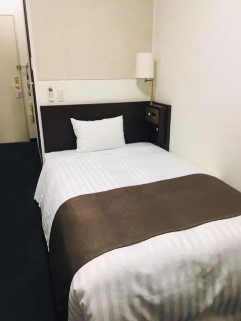 Bedroom, Bed in Urban Hotel Tokyo Fuchu Nishiguchi