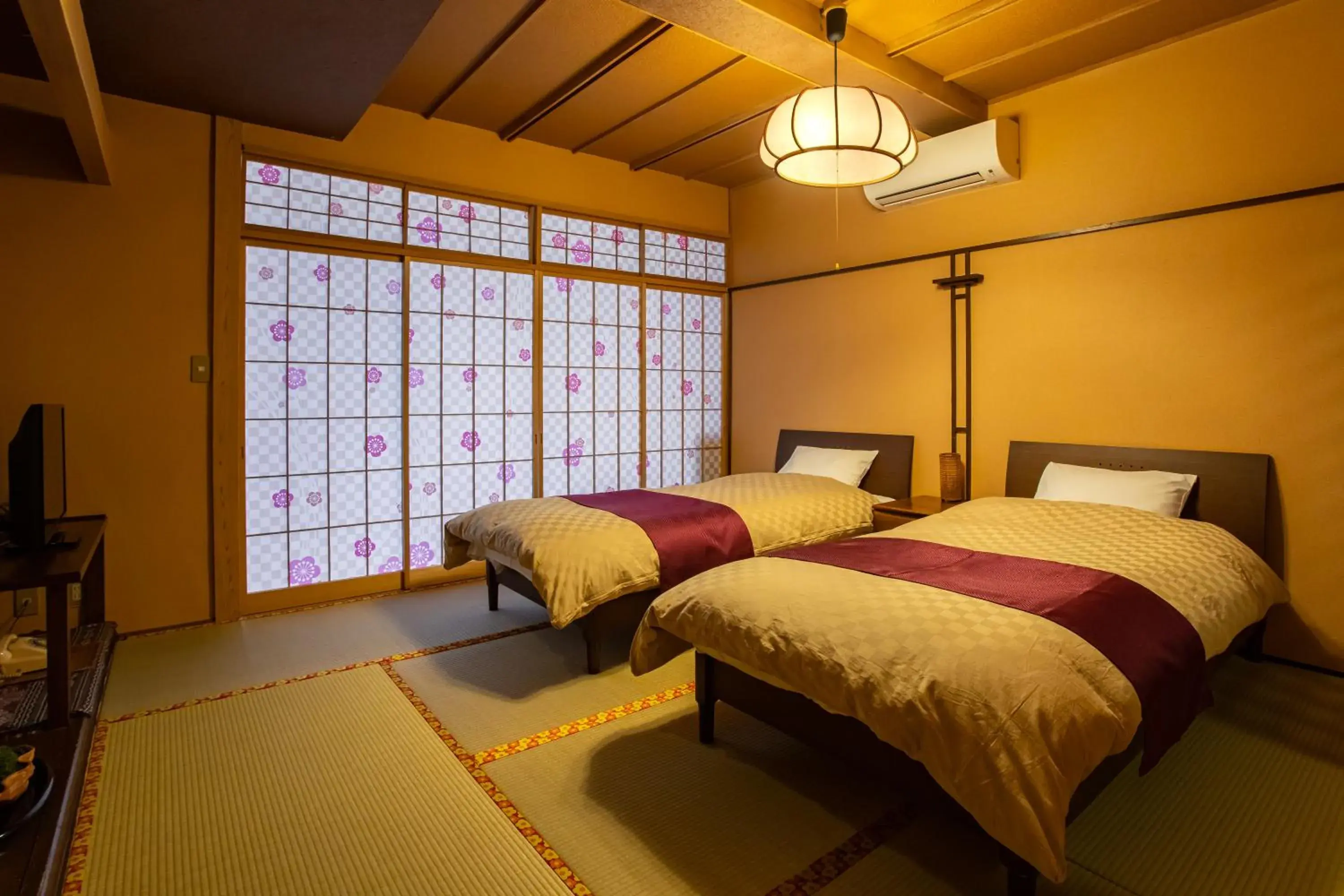Twin Room with Private Bathroom - single occupancy in Izu atagawa Yubana mankai -Adult Only- Twin Room with Private Bathroom - single occupancy in Izu atagawa Yubana mankai -Adult Only-