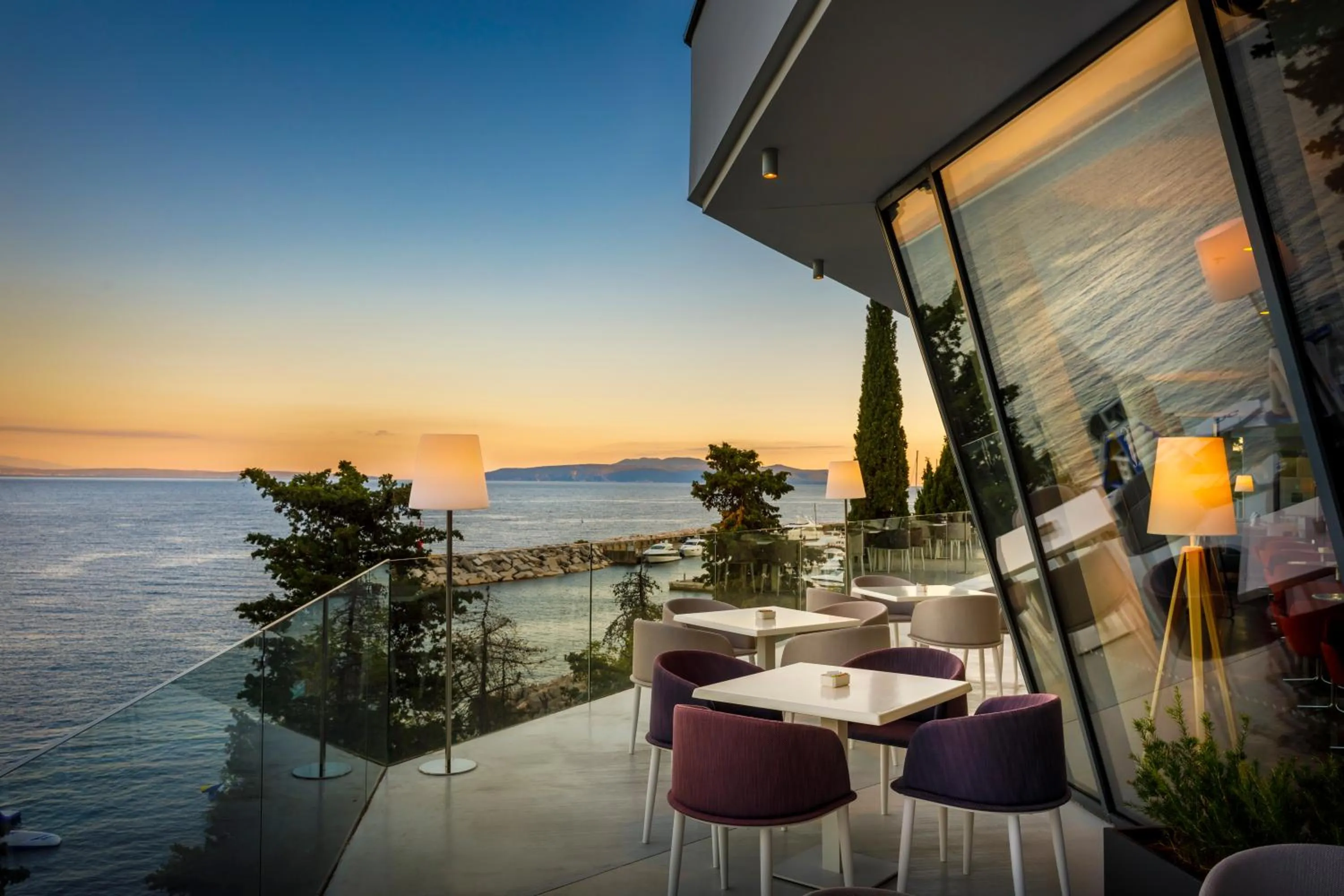 Lounge or bar in Hotel Ičići - by Liburnia Hotels & Villas