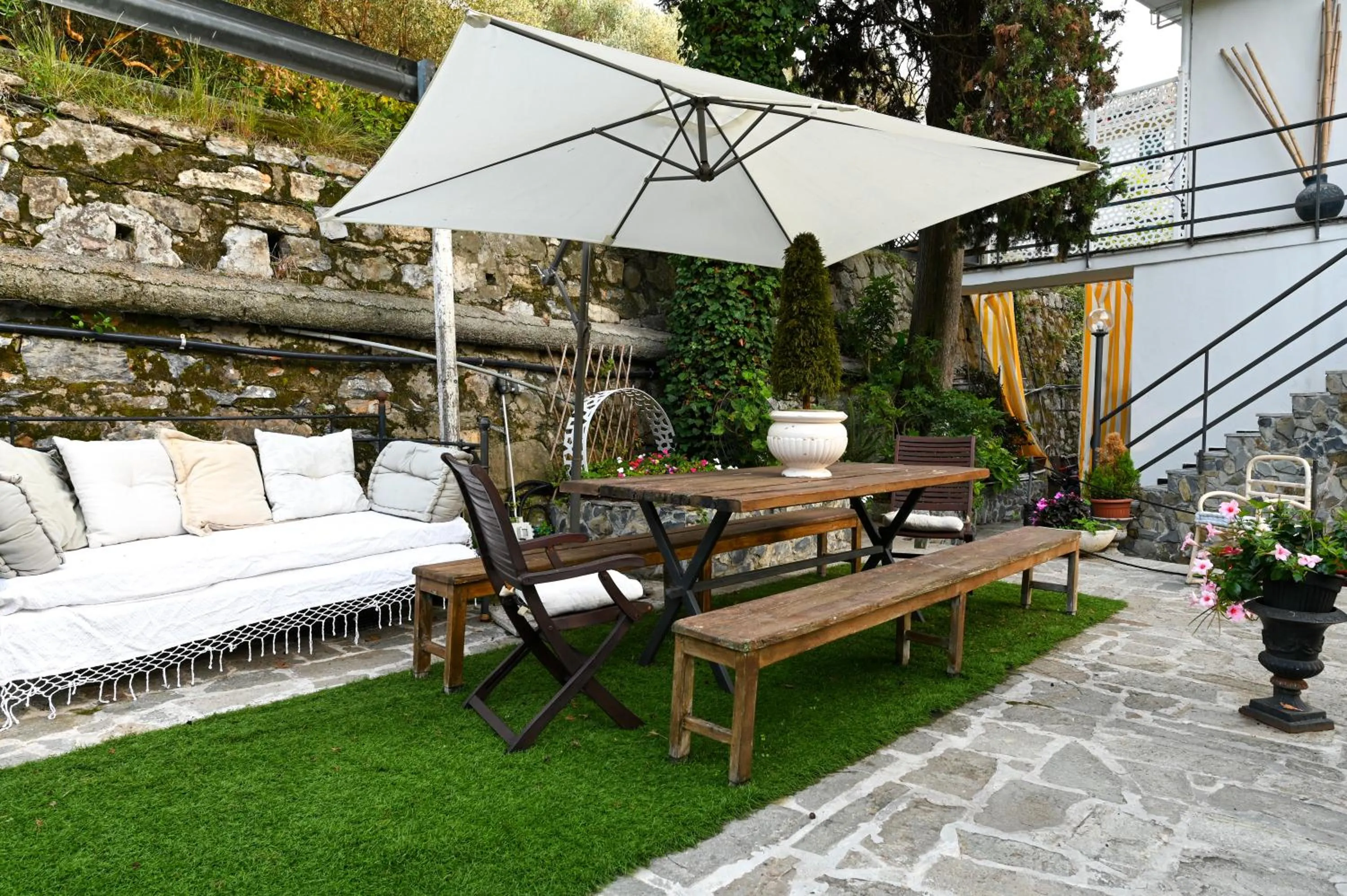 Garden in Gian Paul Hotel