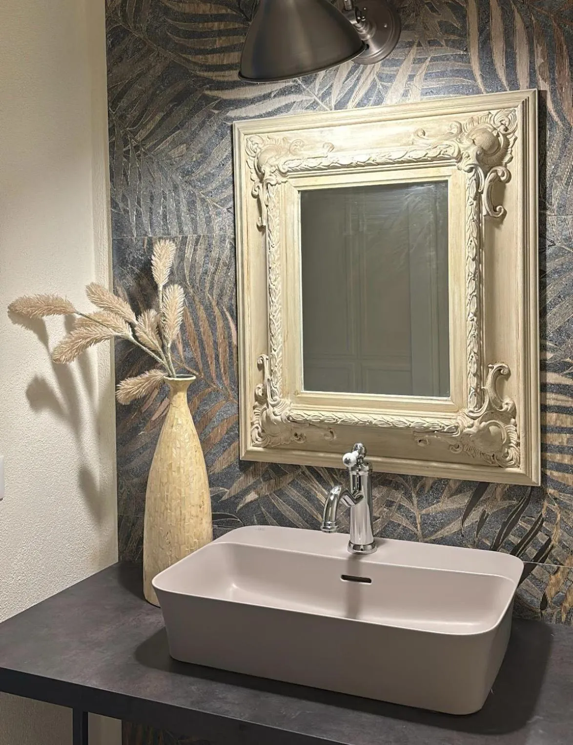 Bathroom in Gian Paul Hotel