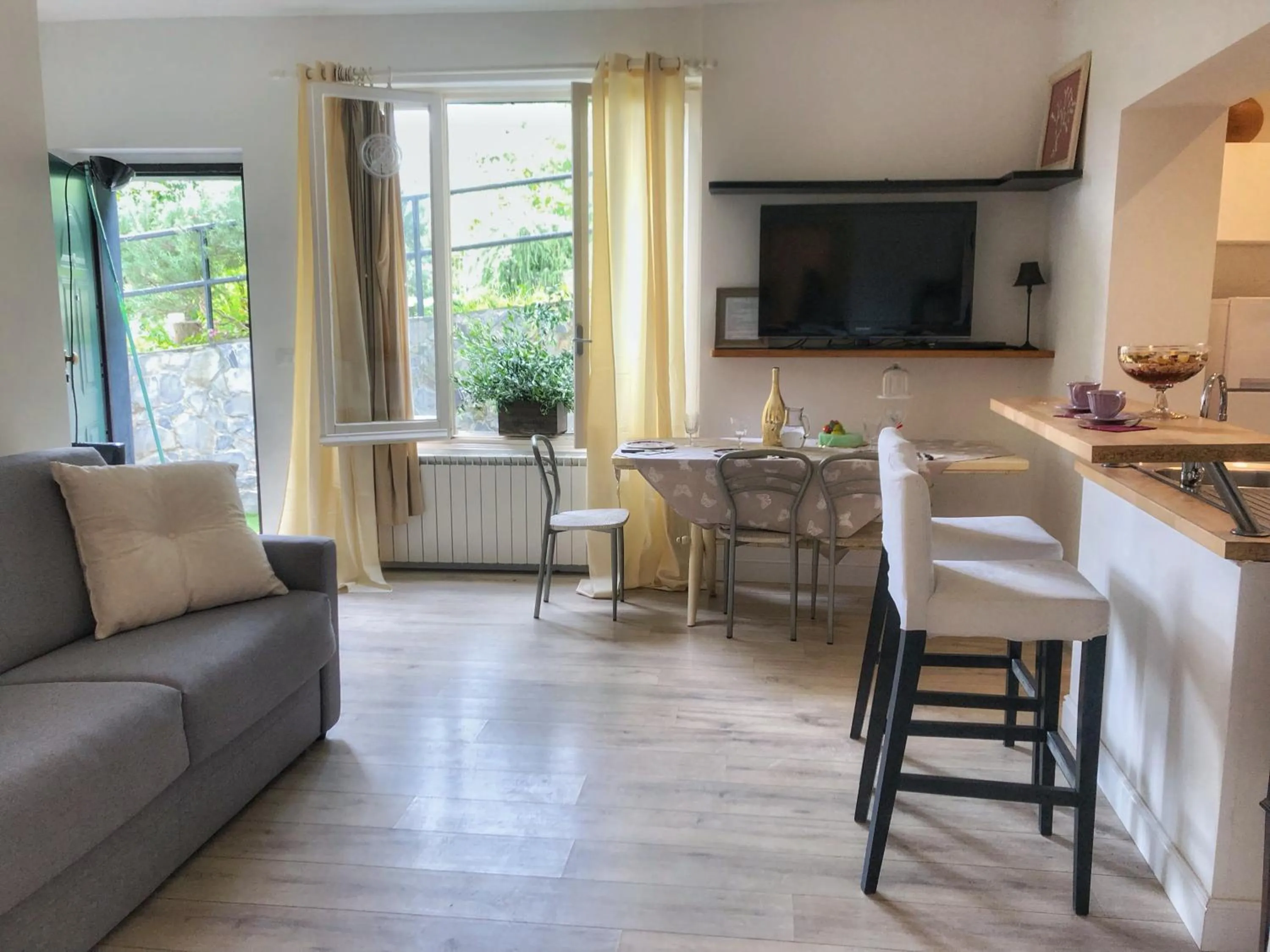 Apartment - Ground Floor in Gian Paul Hotel