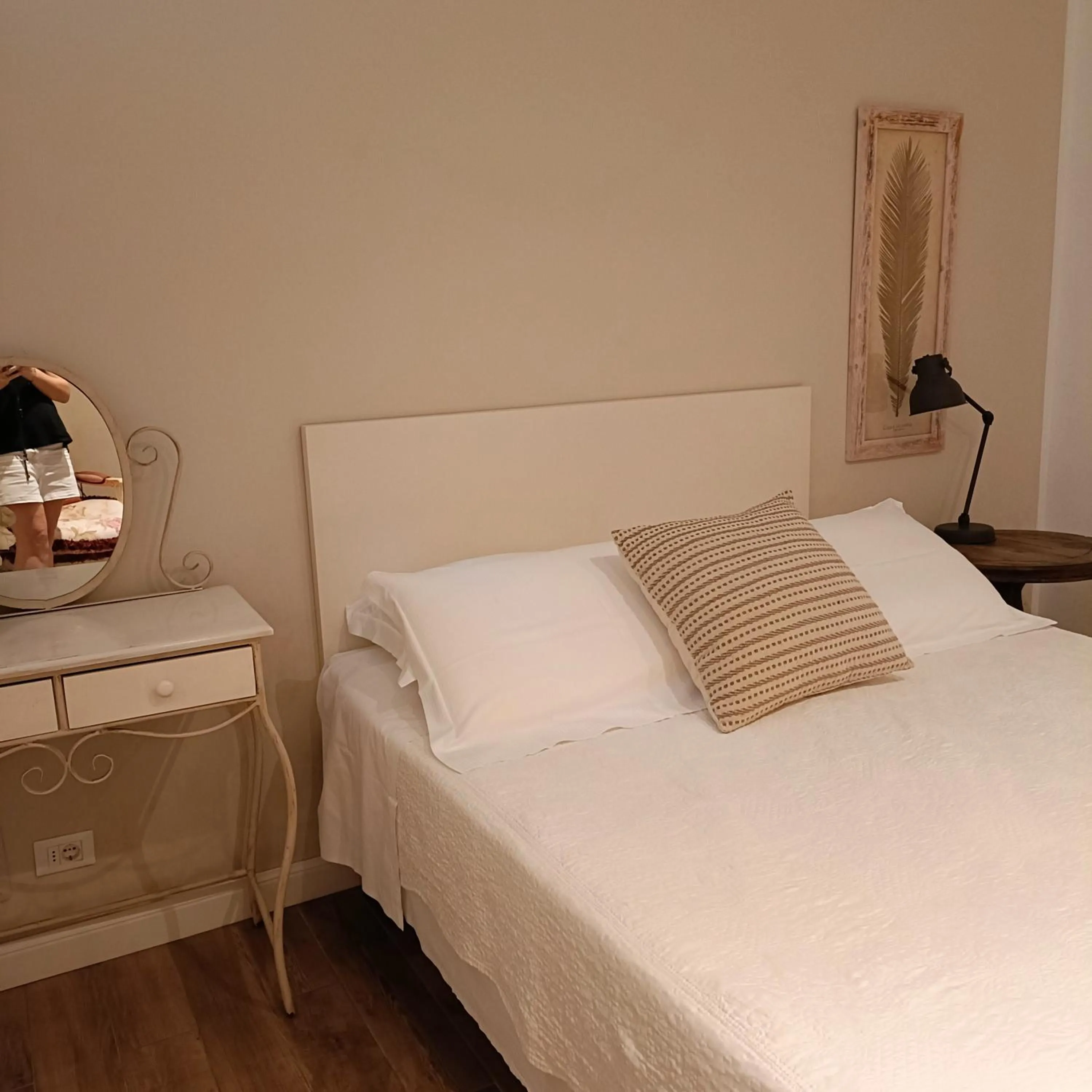 Bedroom, Bed in Gian Paul Hotel