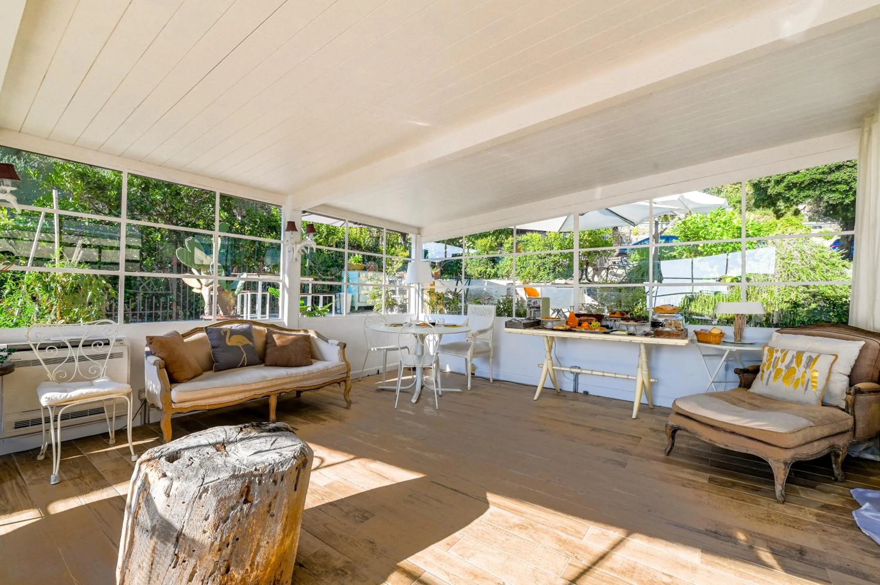 Breakfast in Gian Paul Hotel