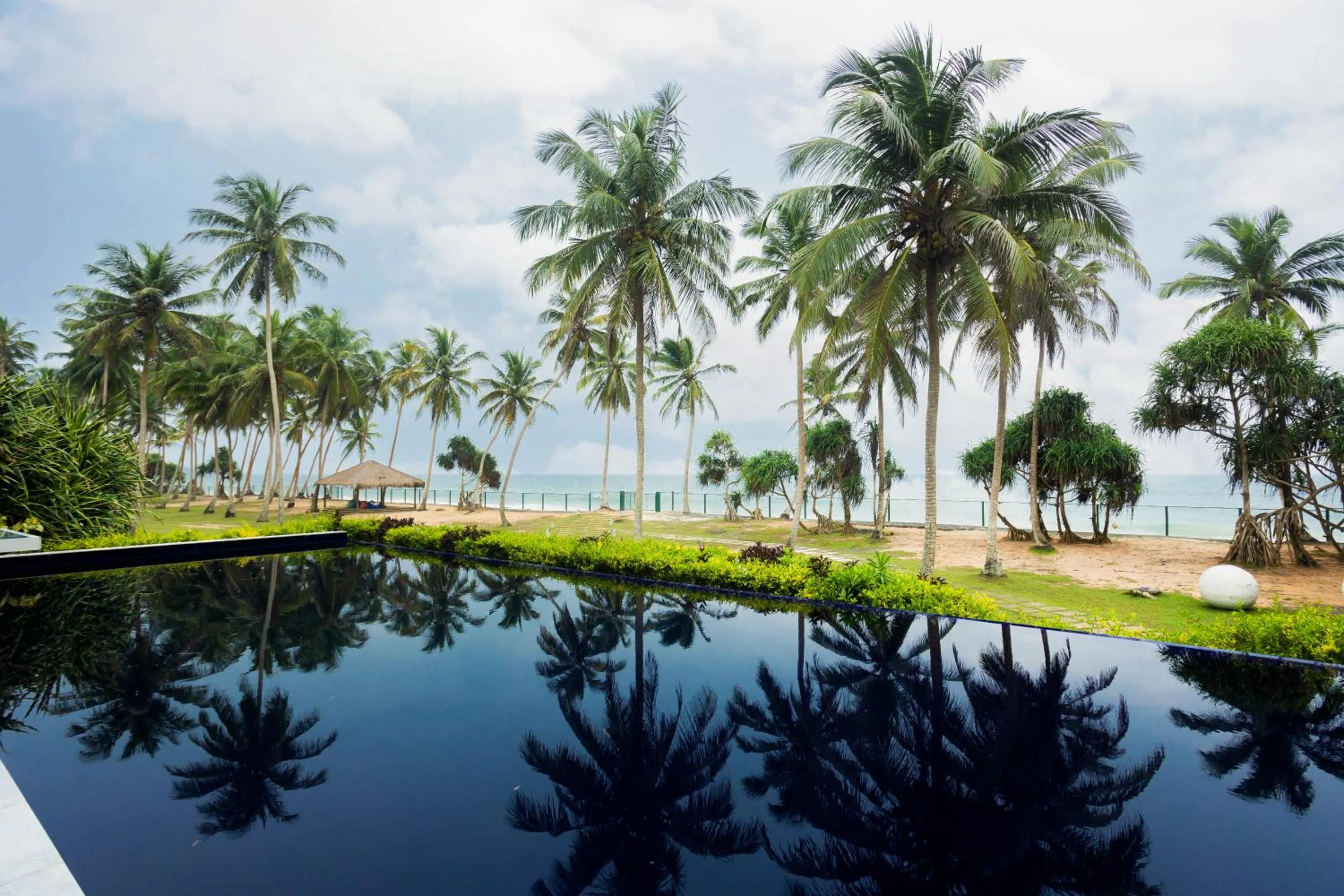 Day in Green Turtle Villa by TSC, Bentota