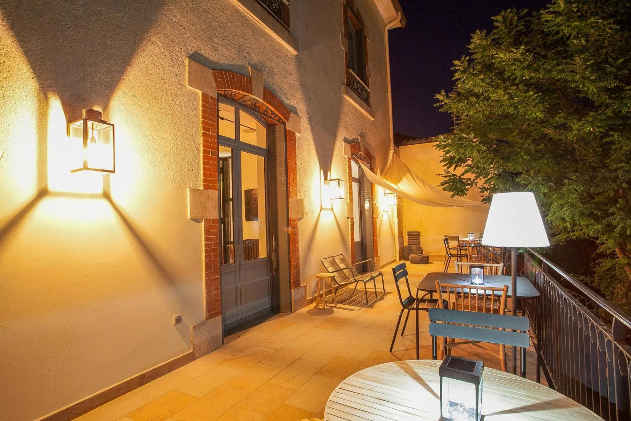 Night in Maison TANDEM