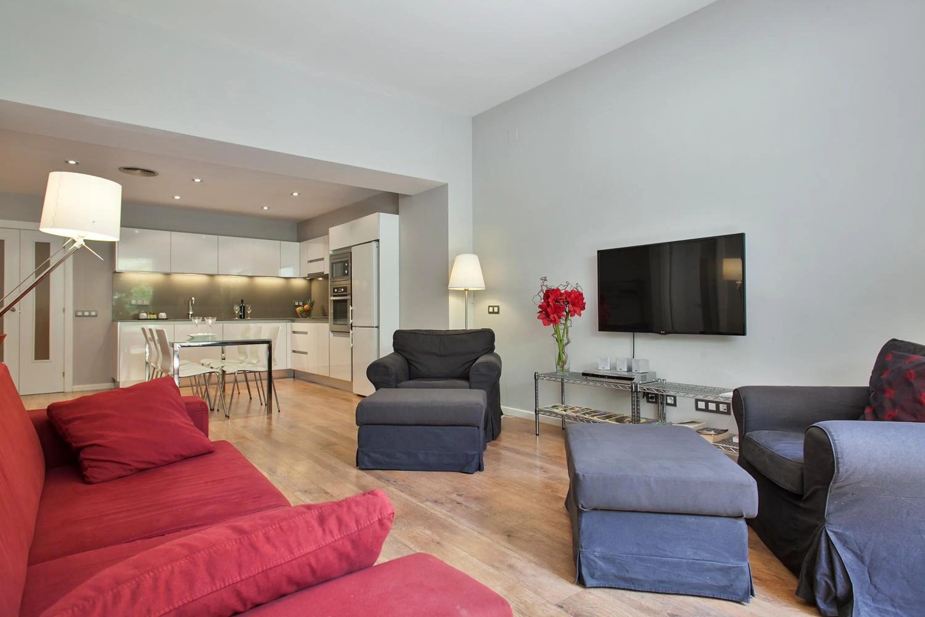 TV and multimedia in Bonavista Apartments - Passeig de Gracia