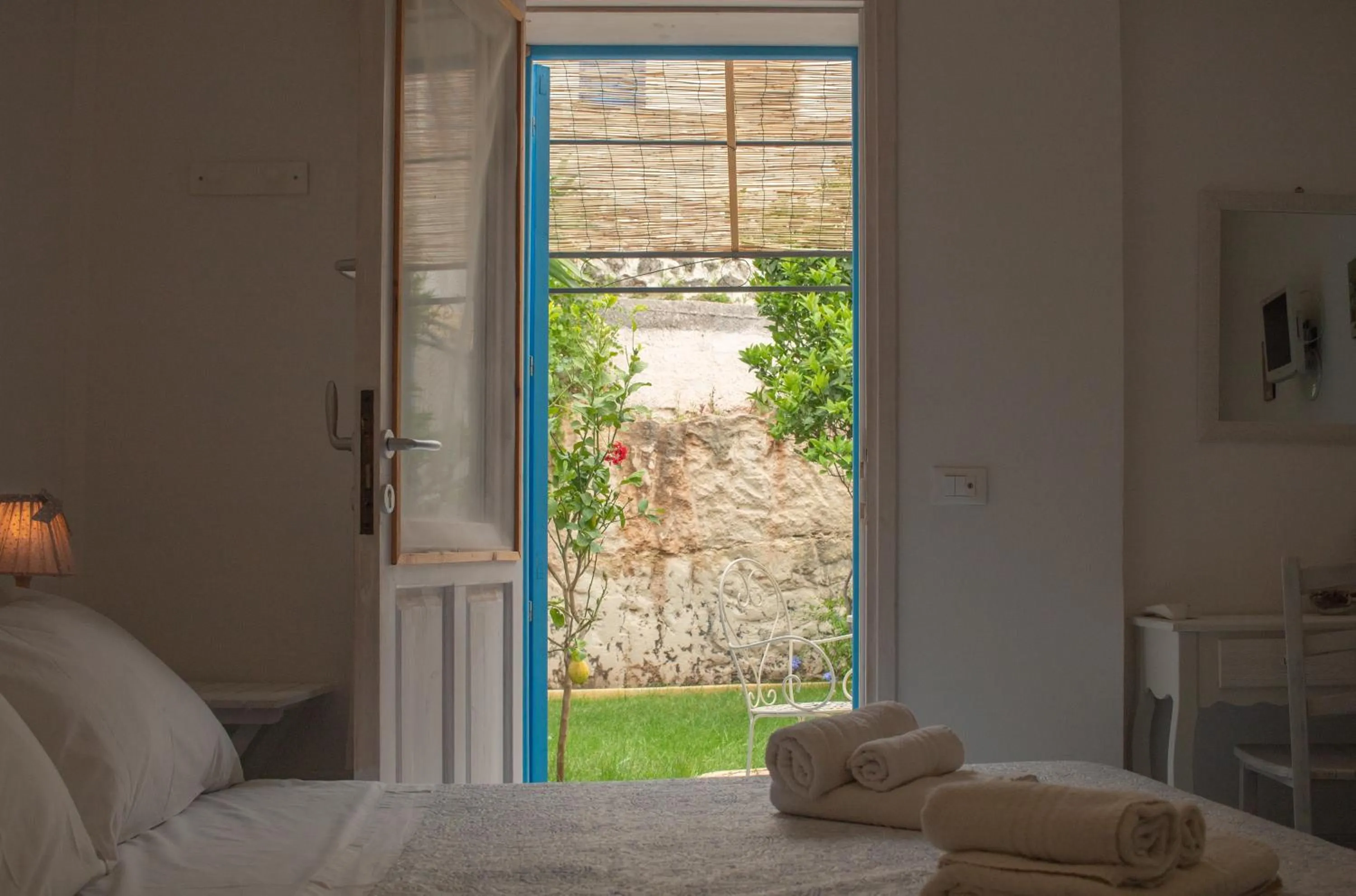 Balcony/Terrace, Bed in La Casa del Limoneto