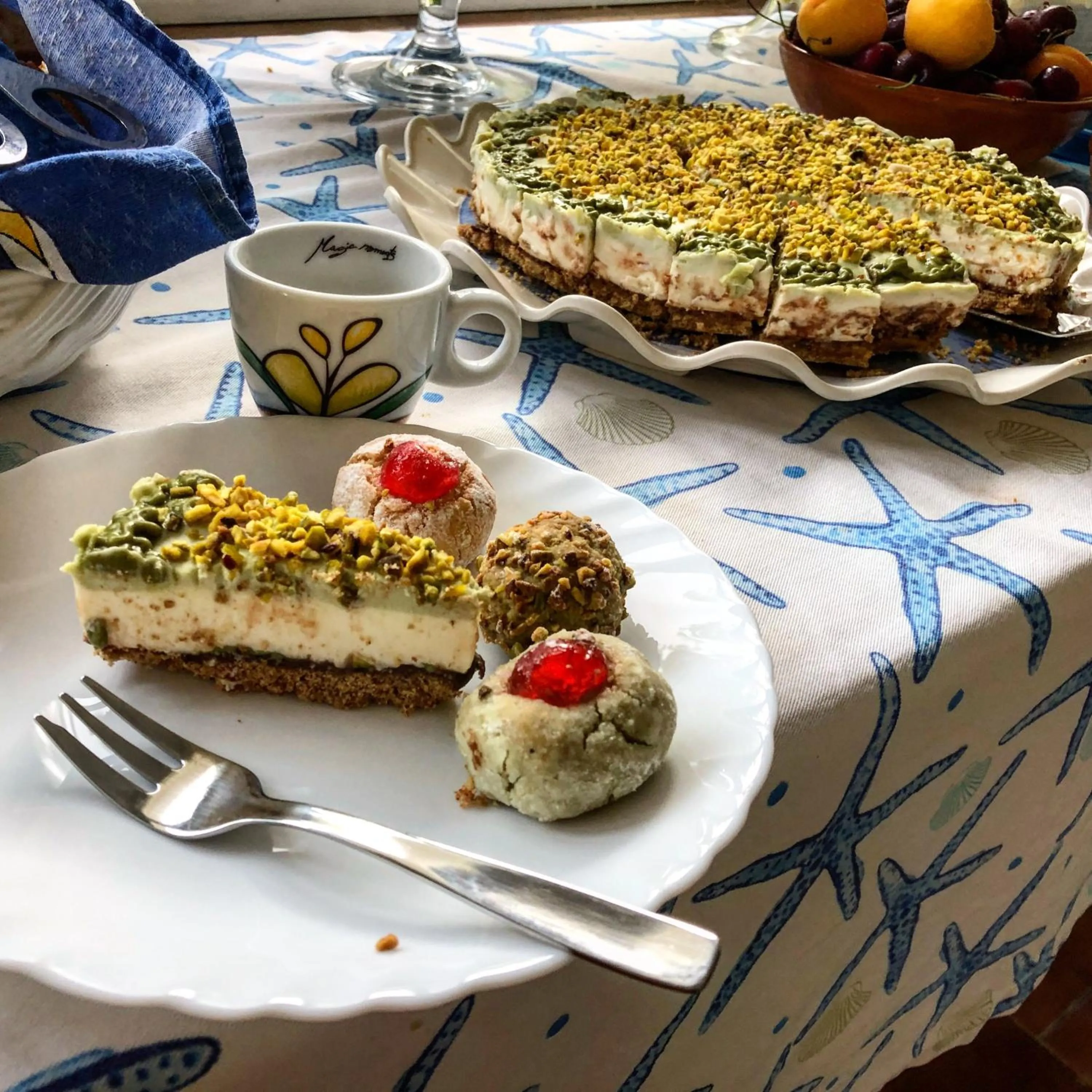 Buffet breakfast in La Casa del Limoneto