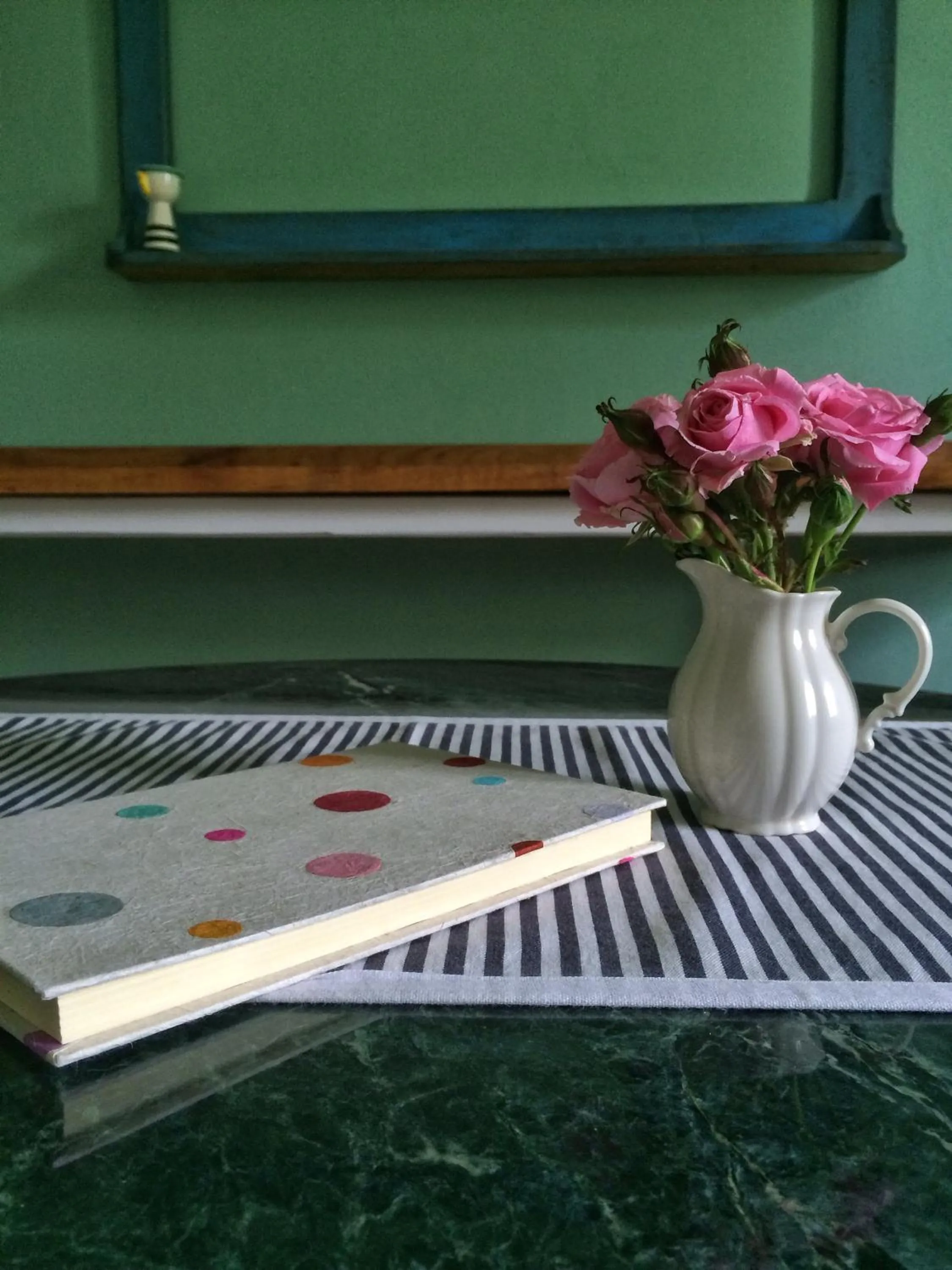 Communal lounge/ TV room in I Calleri Garden and Rooms