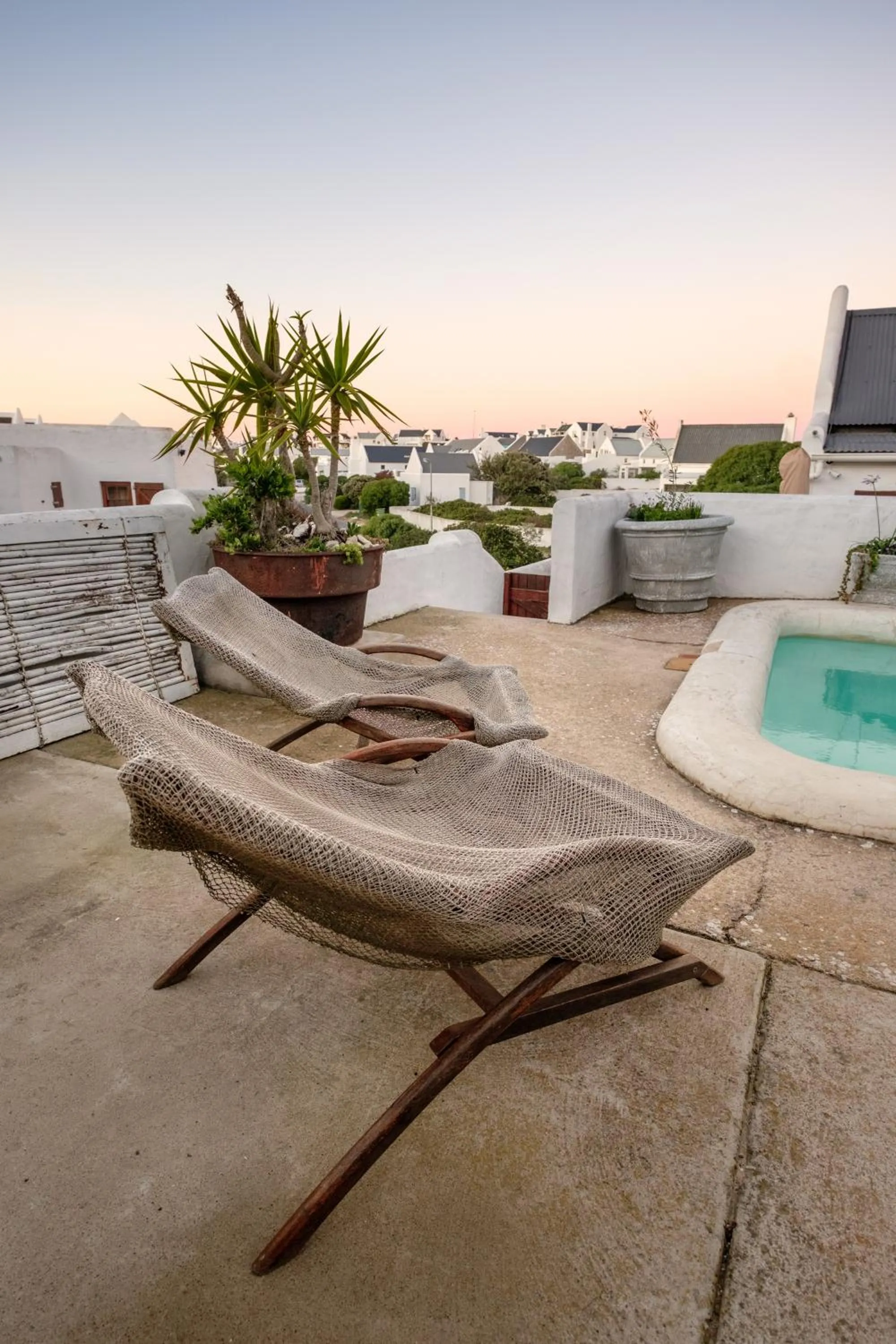 Swimming pool in Smugglers' BnB