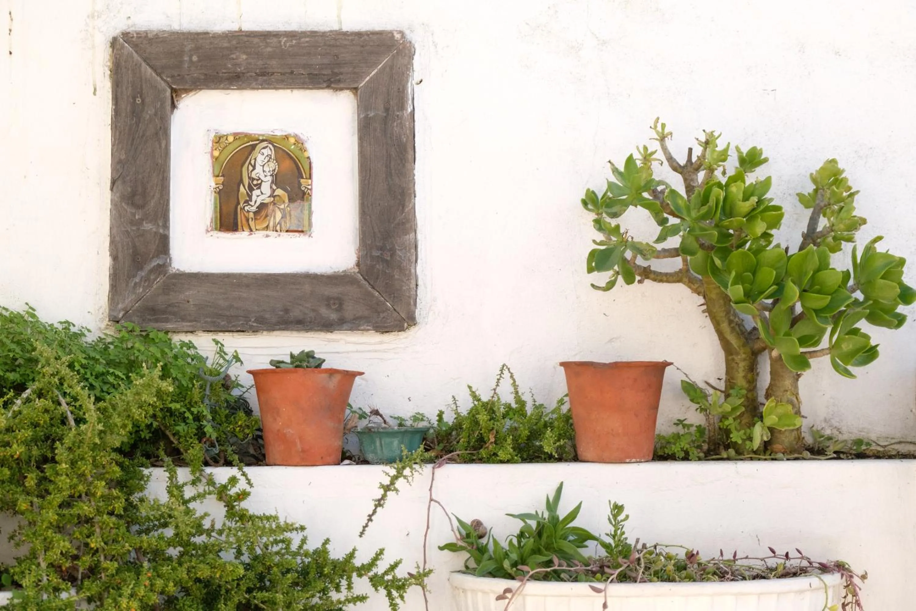 Decorative detail in Smugglers' BnB