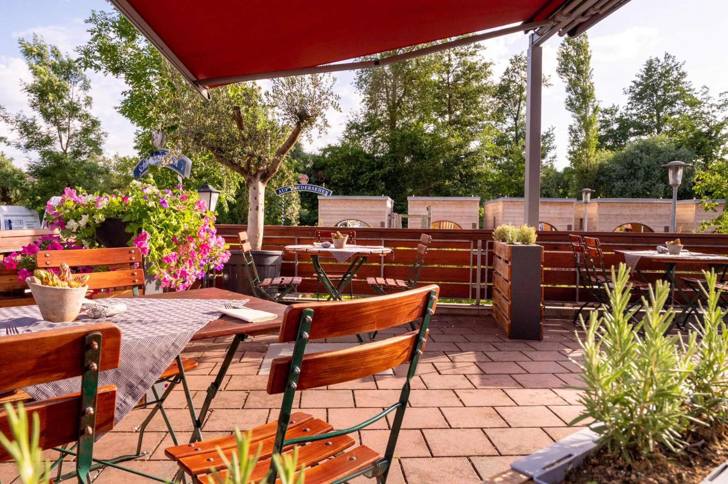 Balcony/Terrace in Zur Post Kümmersbruck Hotel & Tiny Houses