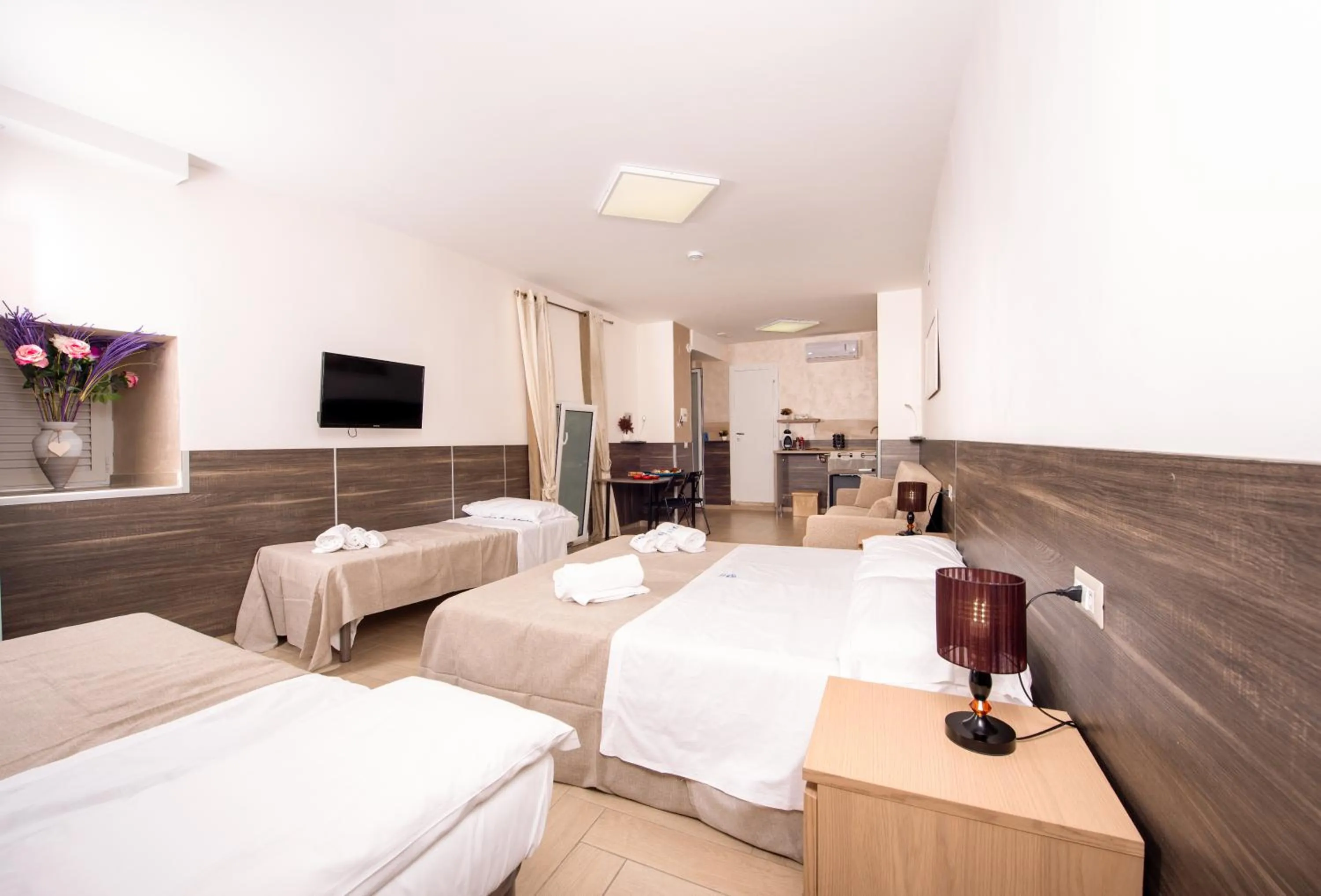 Deluxe Family Room in Chiaia Relax