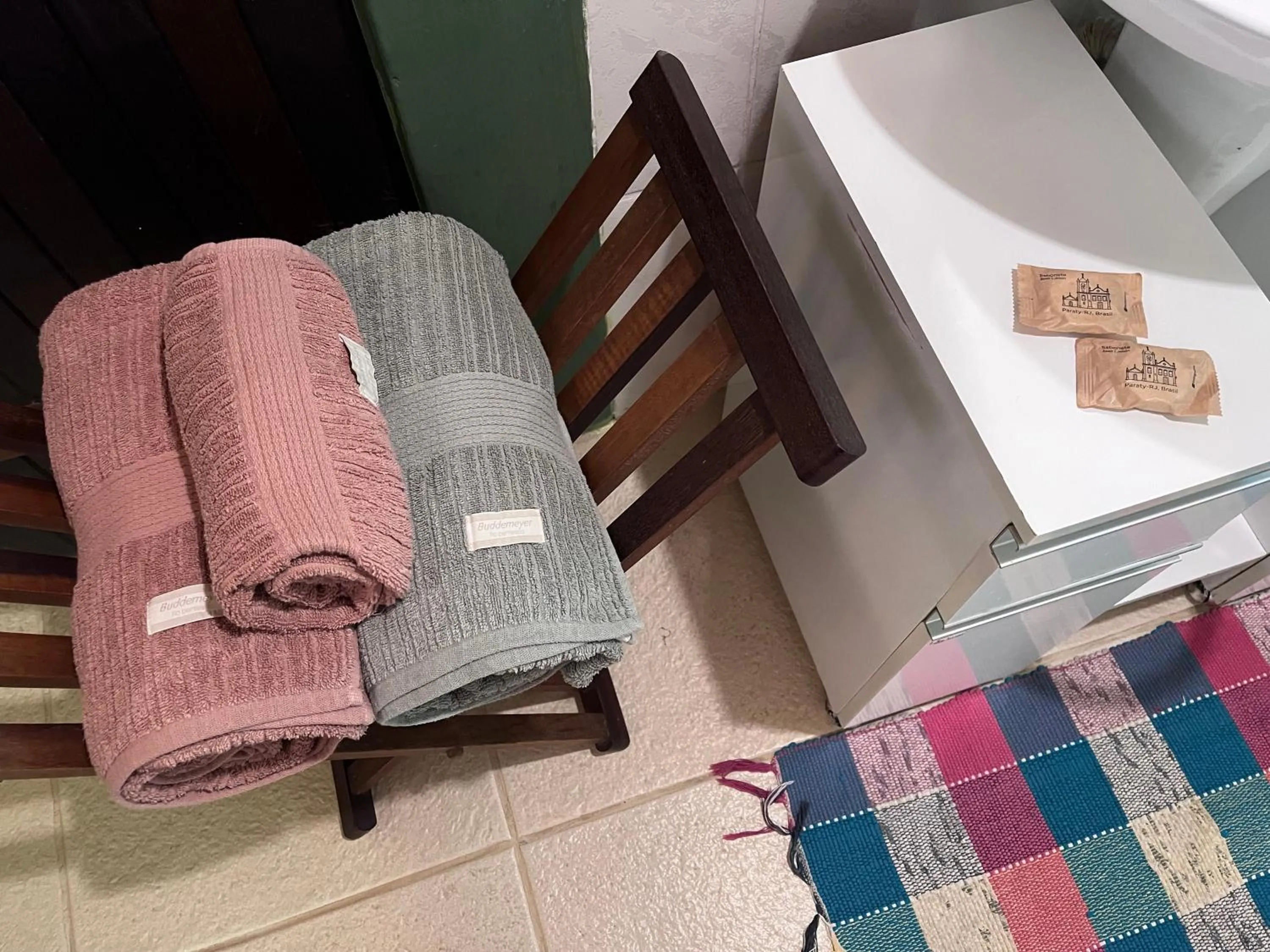 Bathroom, Bed in Sitio Namaste Paraty