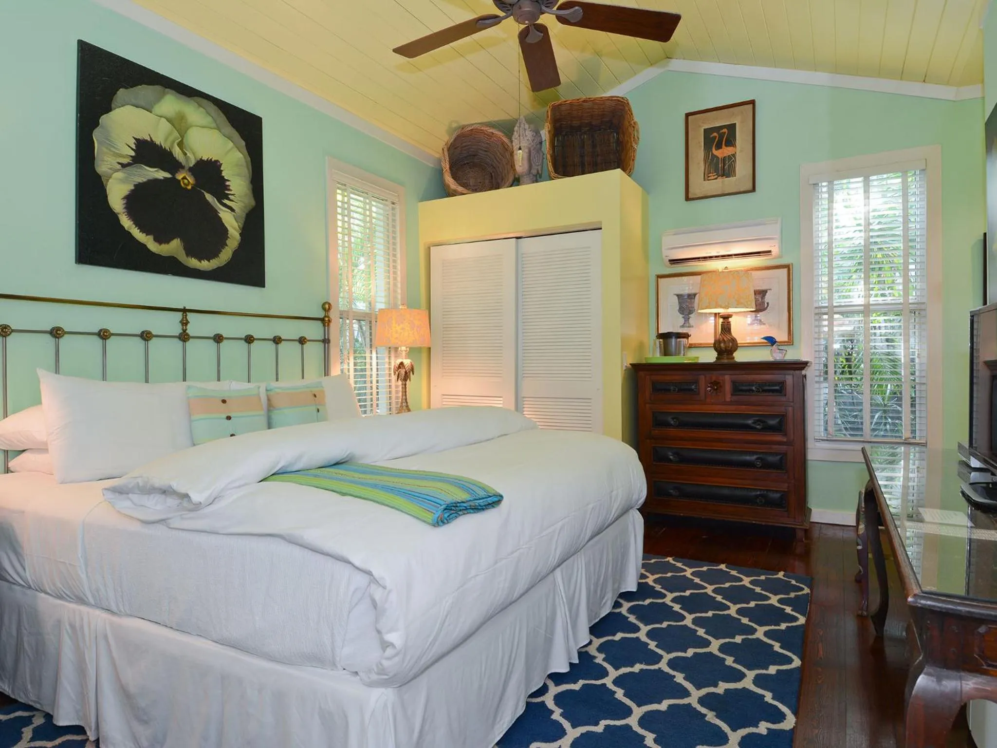 Bedroom, Bed in Pineapple Point Guesthouse & Resort - Gay Men's Resort