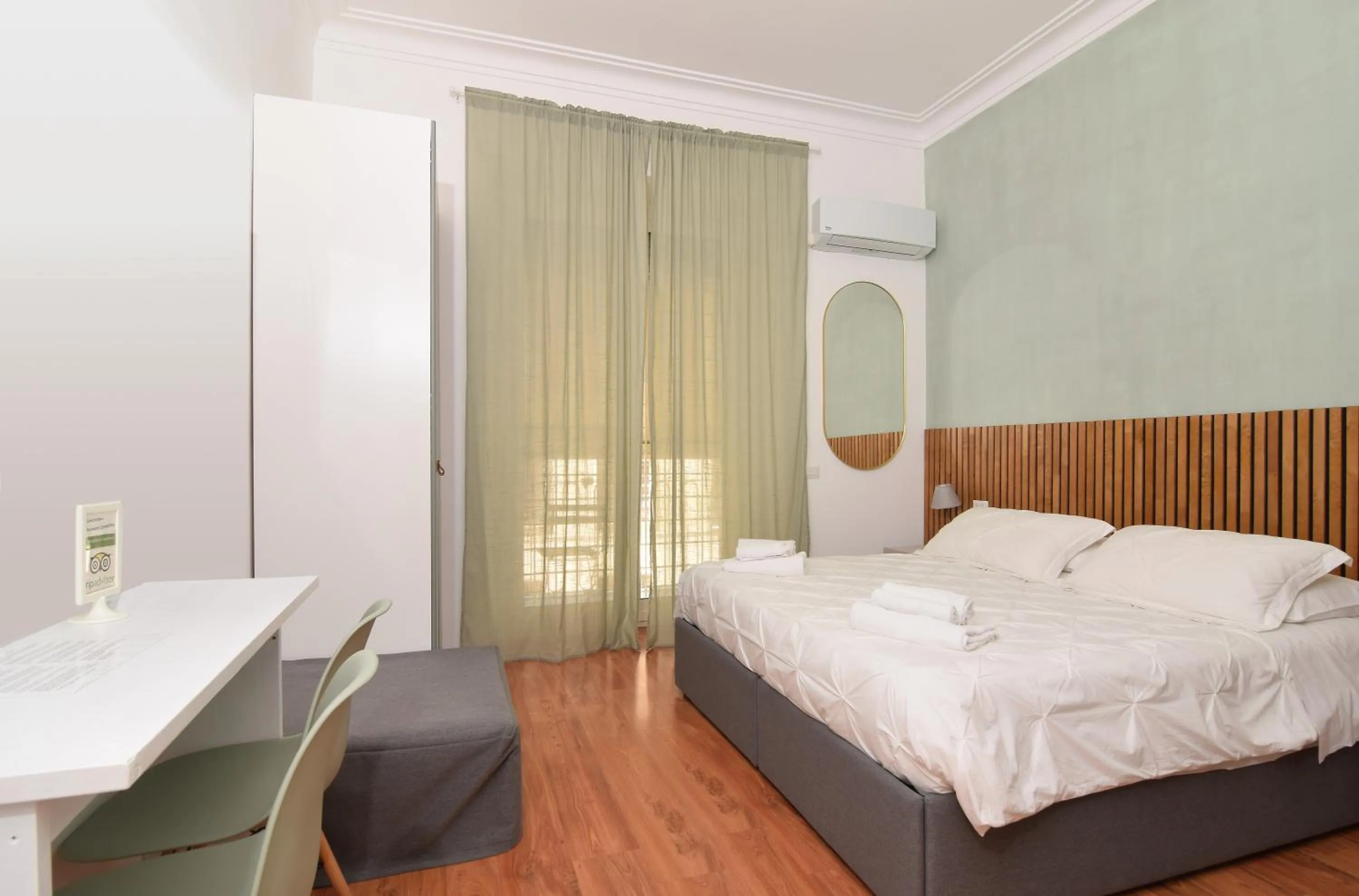 Bed in B&B Casa Cimabue Roma