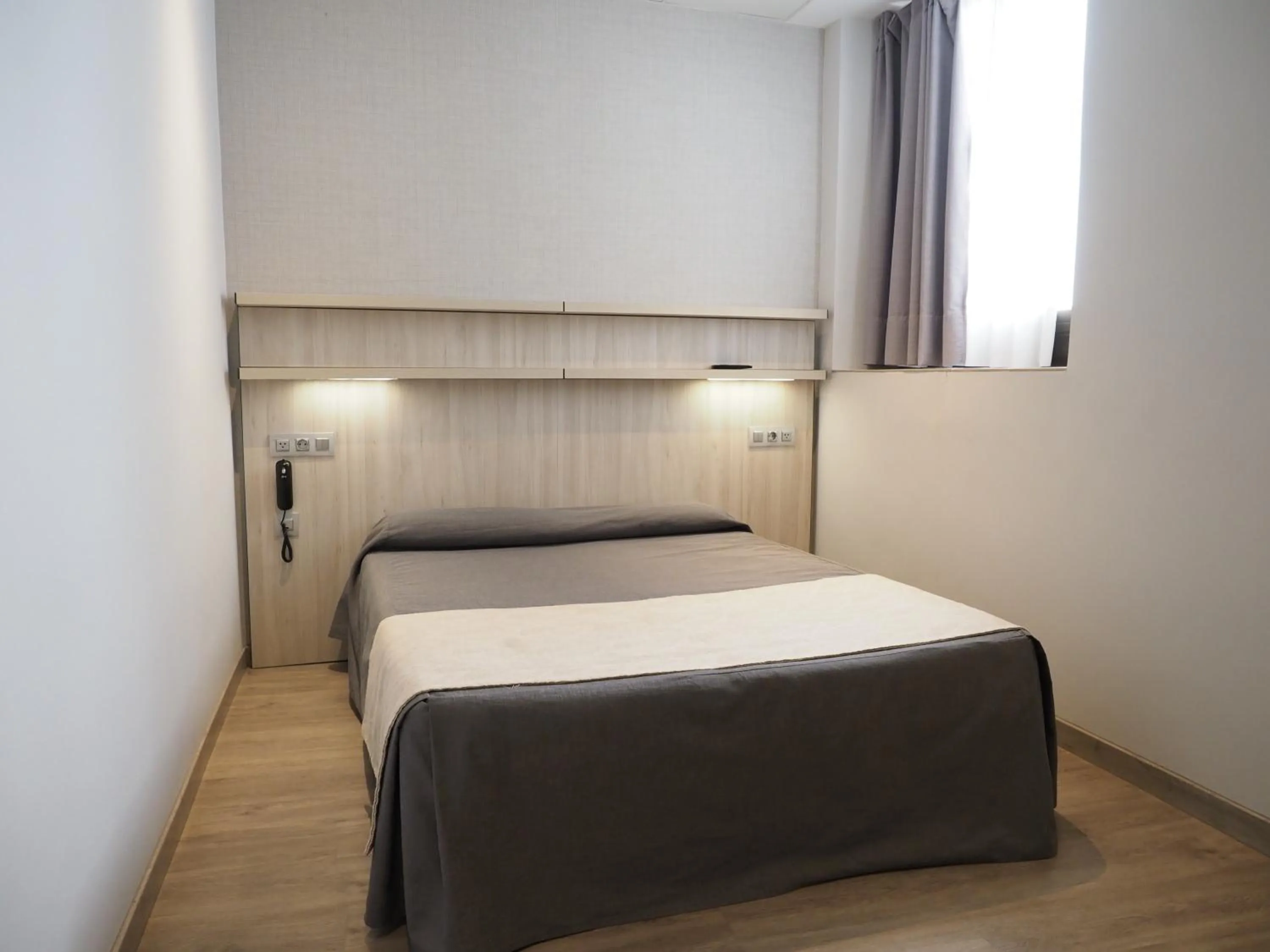 Photo of the whole room, Bed in Hostal Benidorm