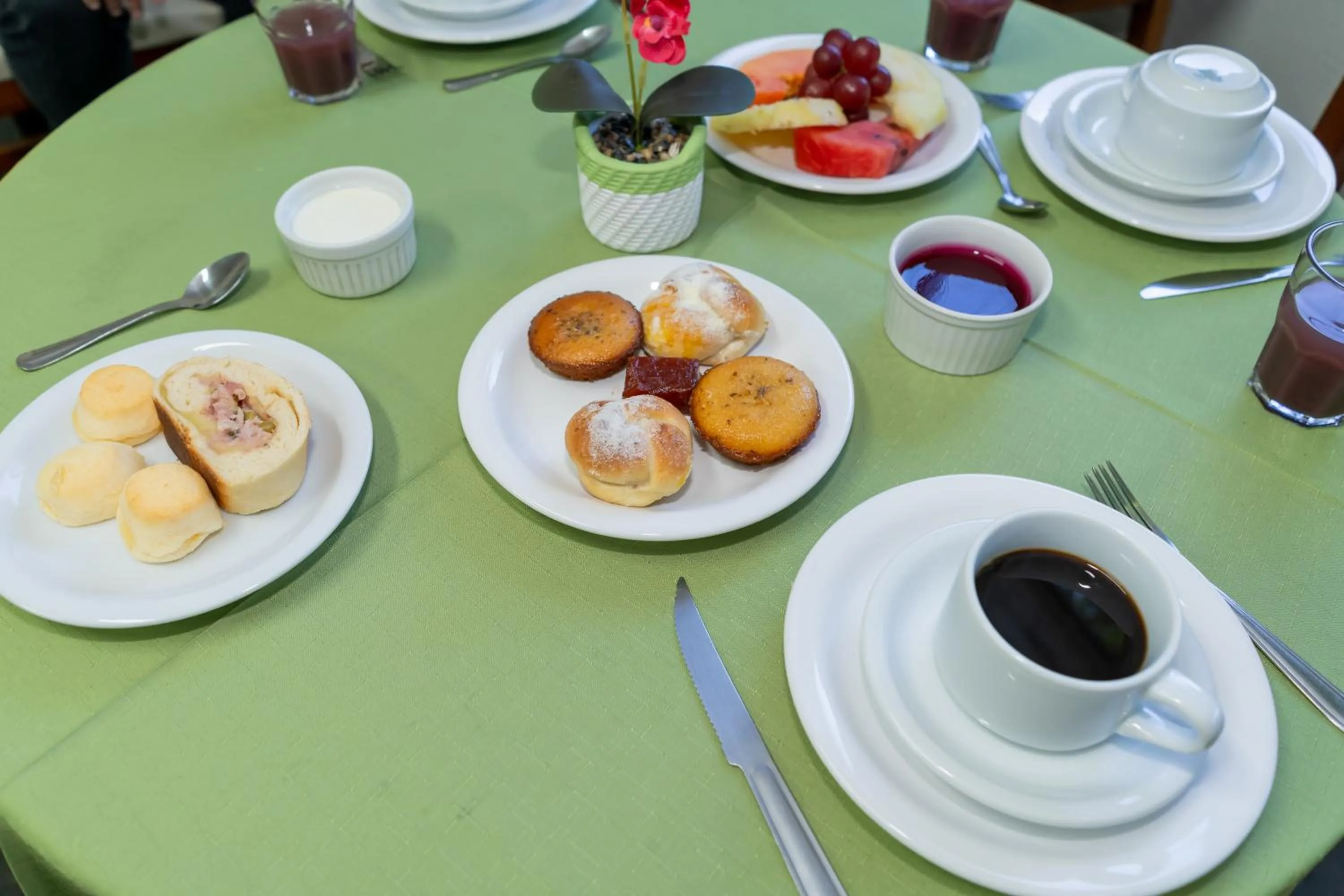 Food and drinks in Bandeirantes Hotel