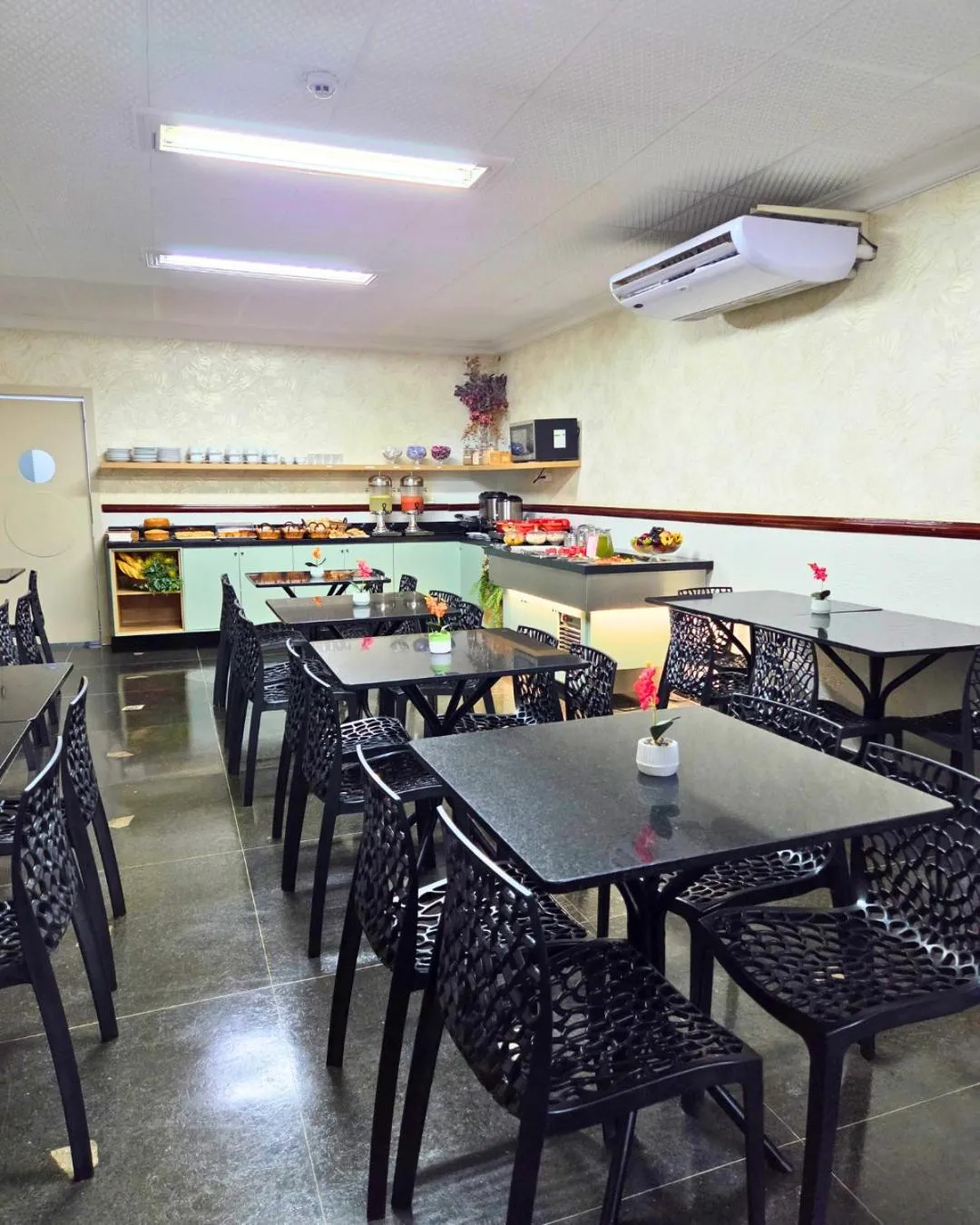 Breakfast in Bandeirantes Hotel