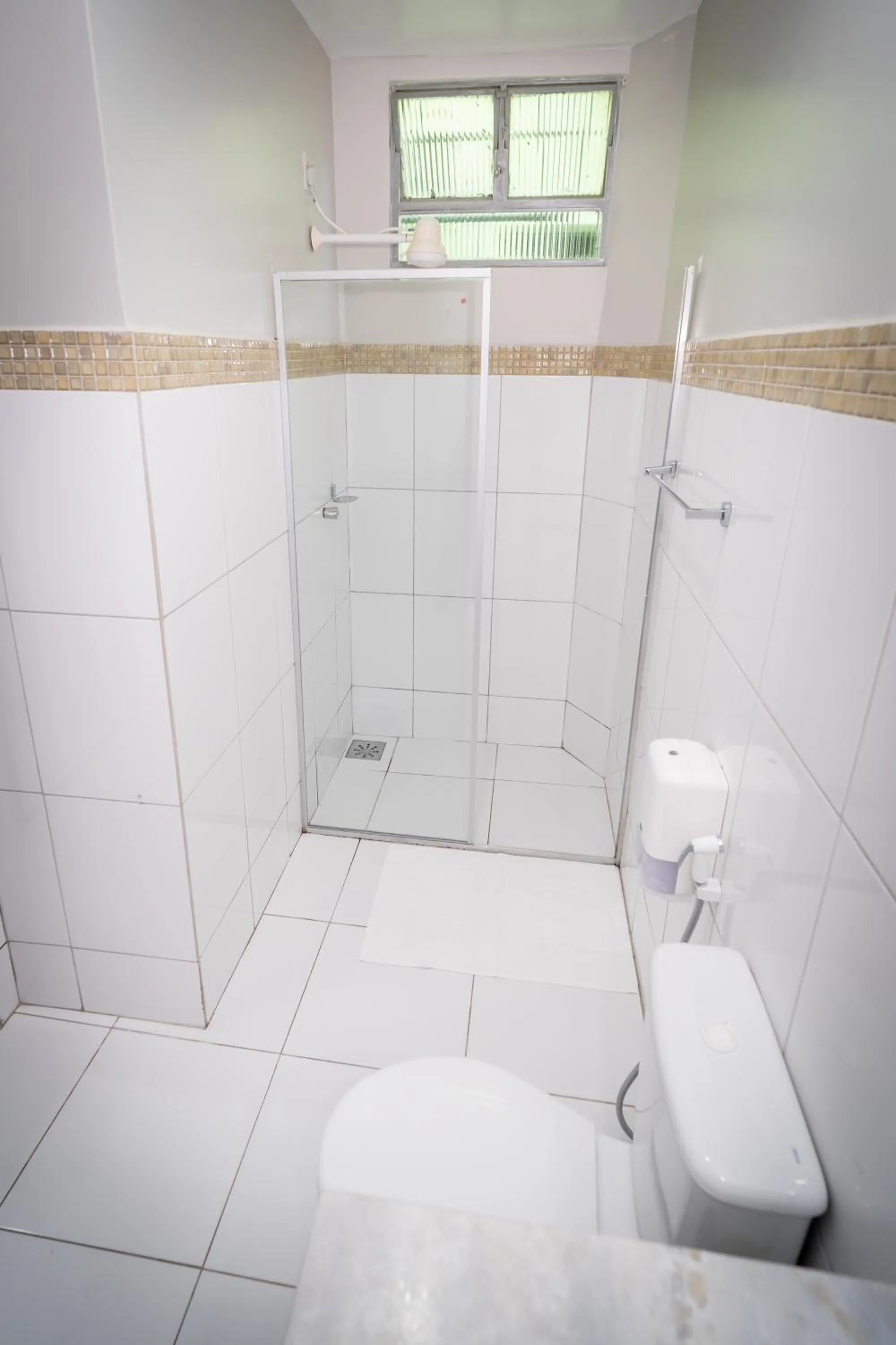 Bathroom in Bandeirantes Hotel