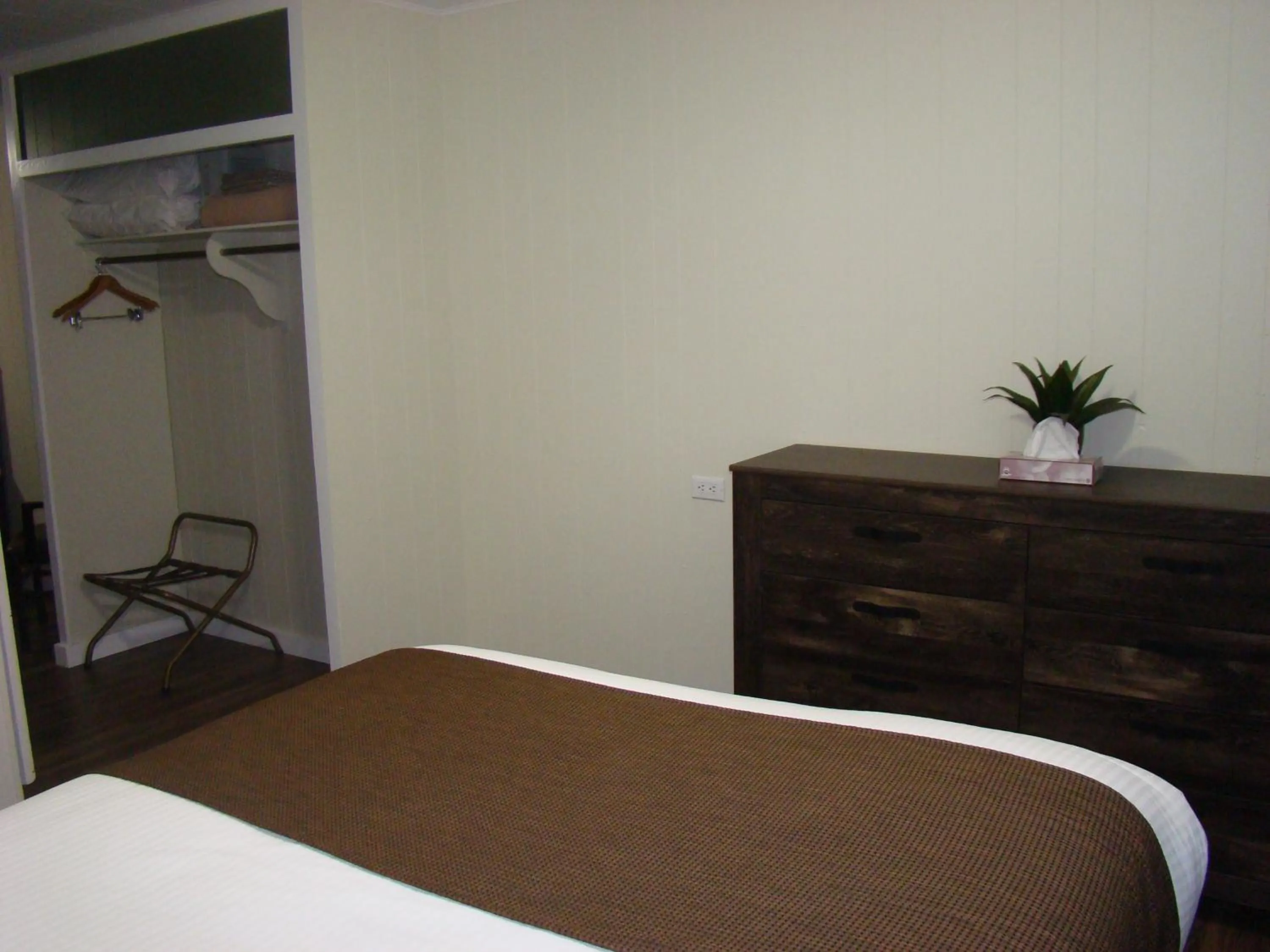 Bedroom in Paddock Inn