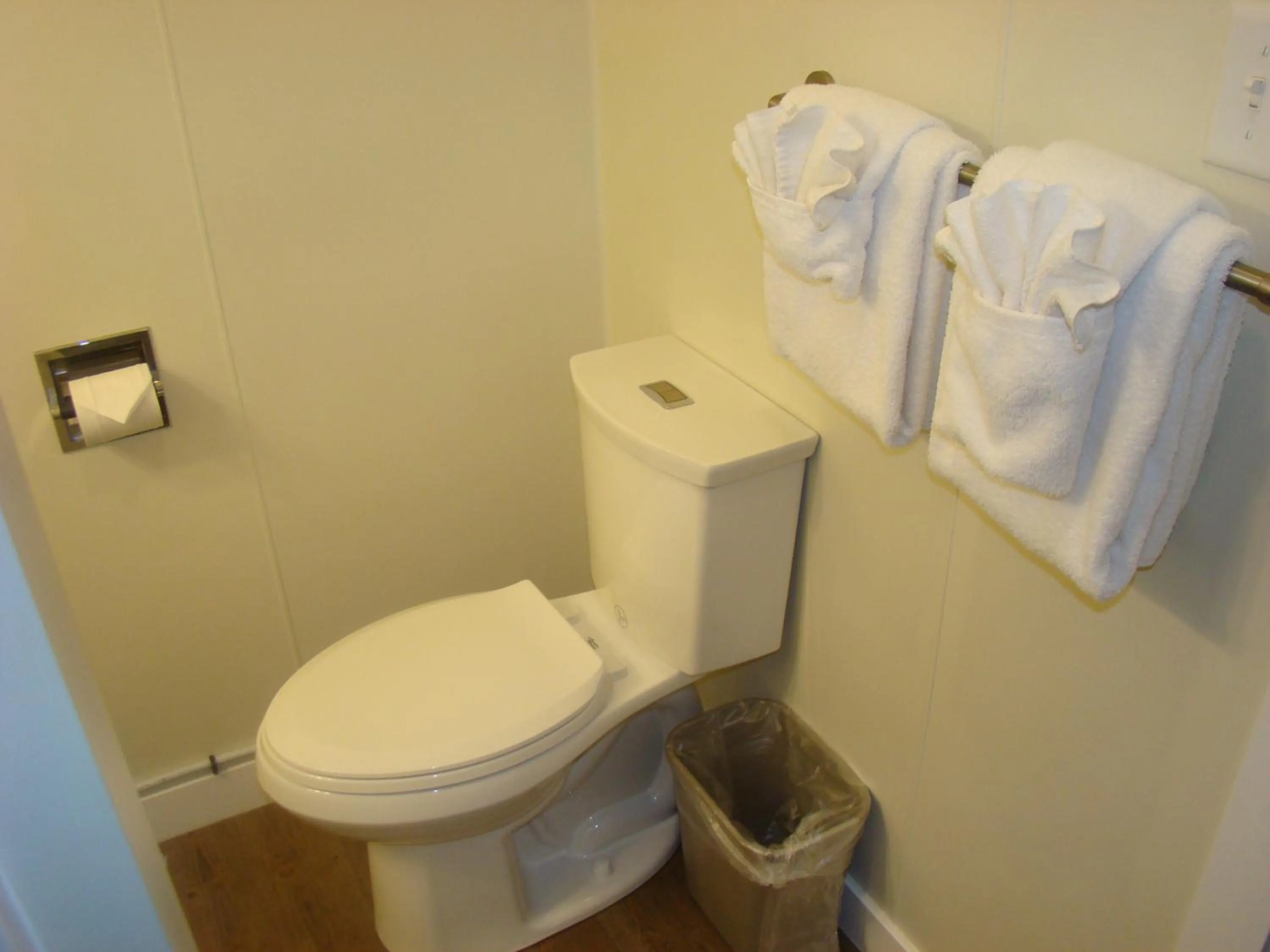 Bathroom in Paddock Inn