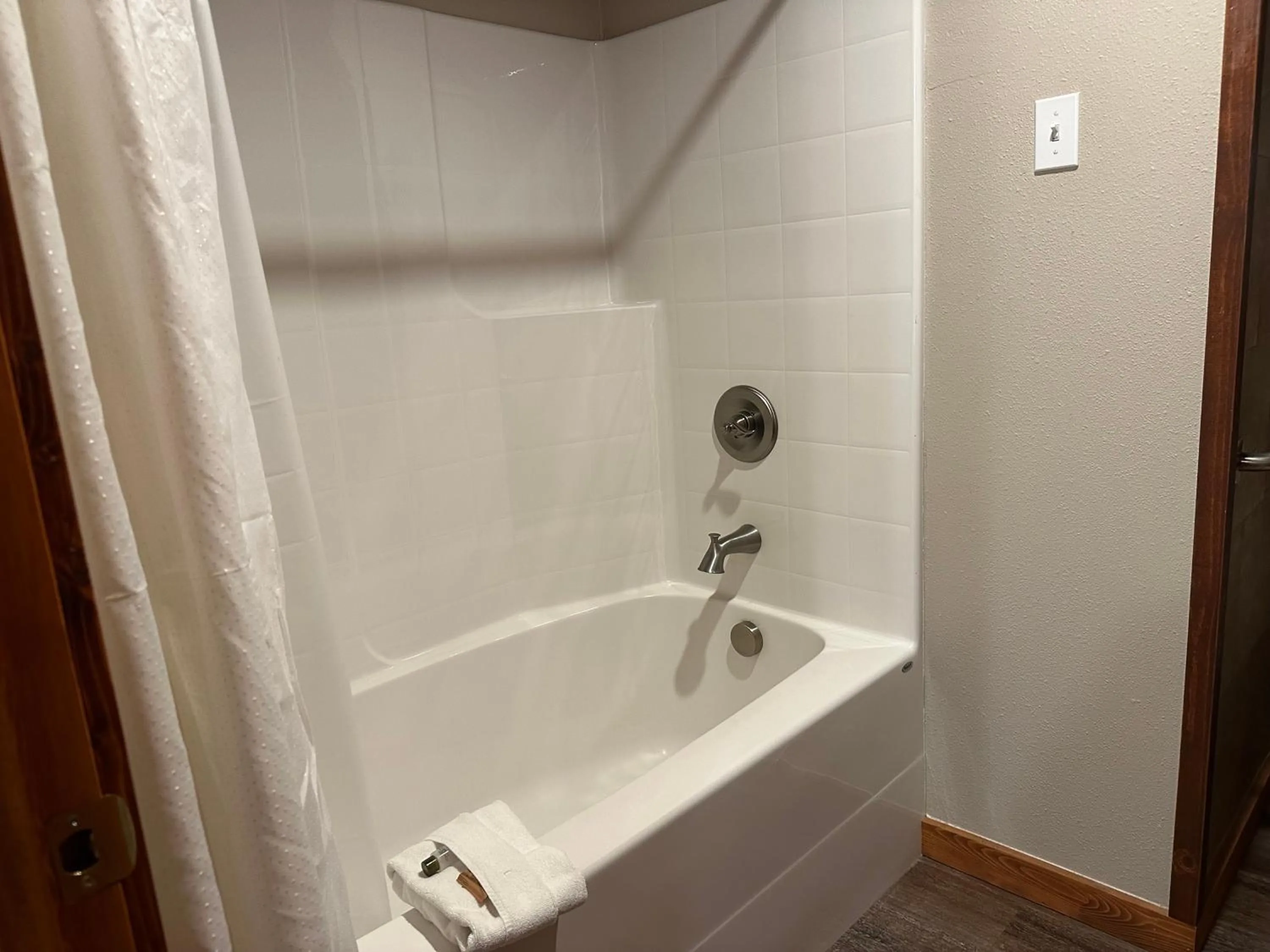 Bathroom in Timber Lodge Inn
