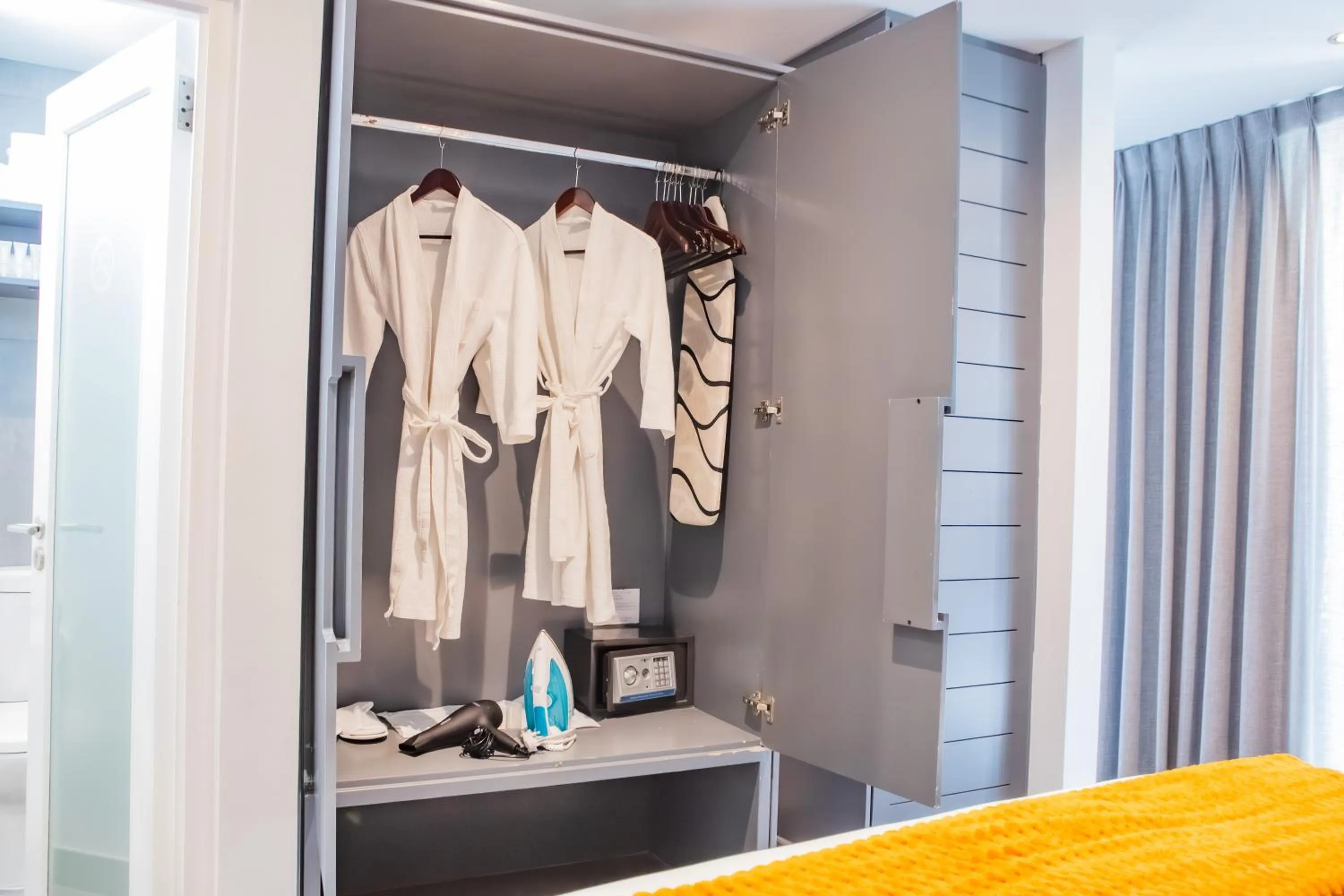 Atlantic Affair Boutique Hotel