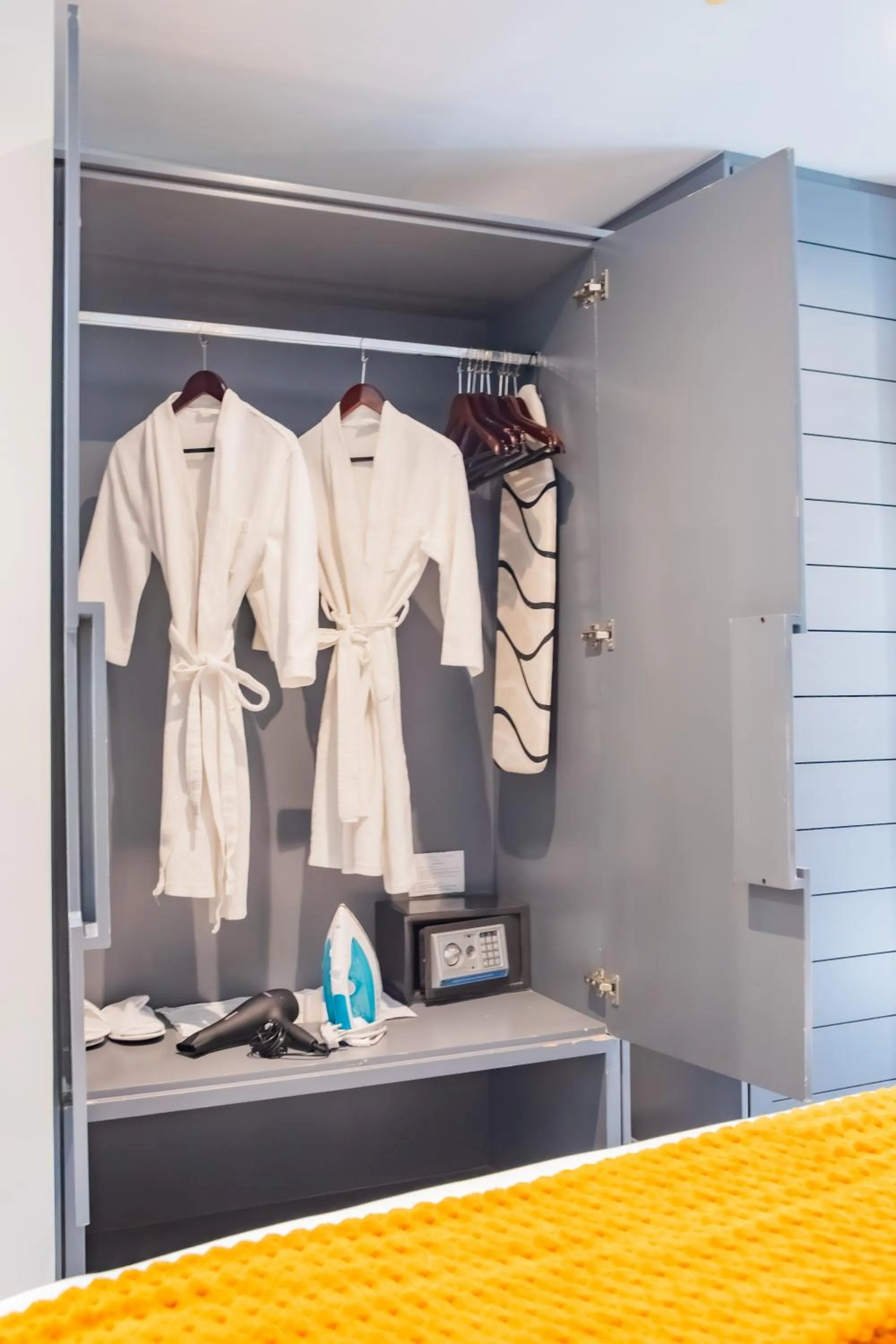 Atlantic Affair Boutique Hotel