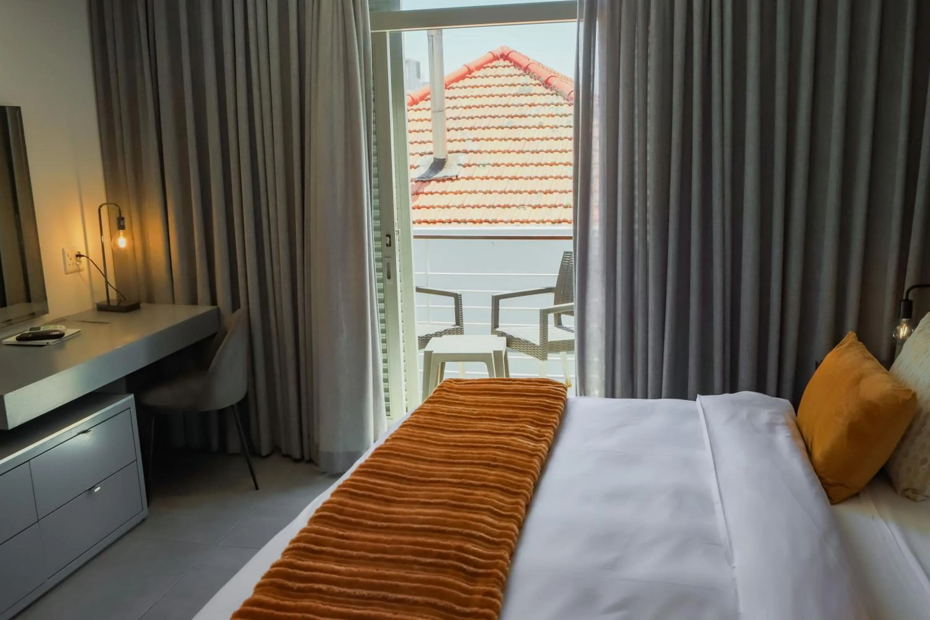 Balcony/Terrace, Bed in Atlantic Affair Boutique Hotel