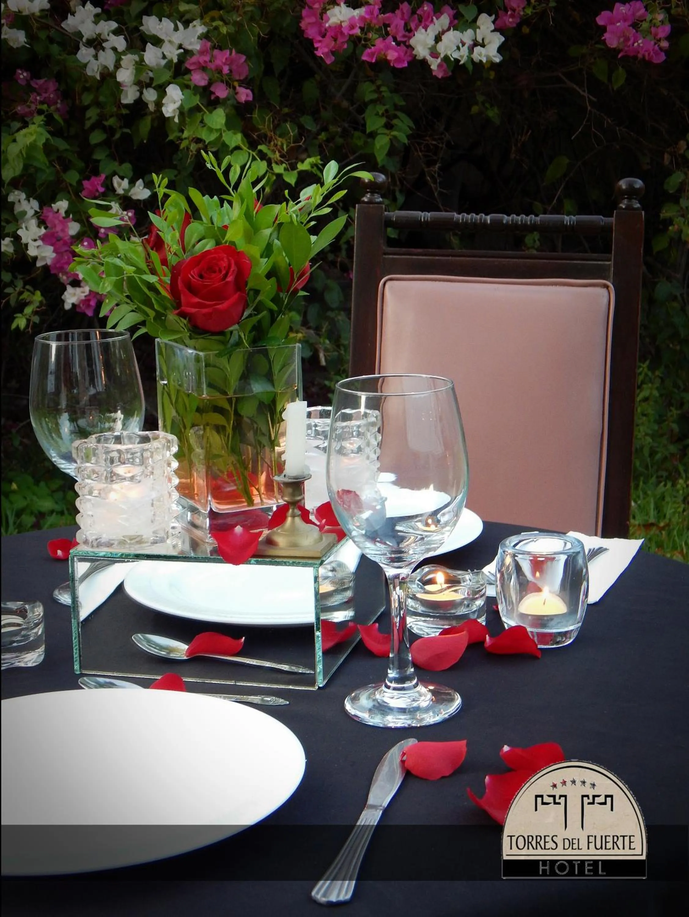 Restaurant/places to eat in Hotel Torres Del Fuerte