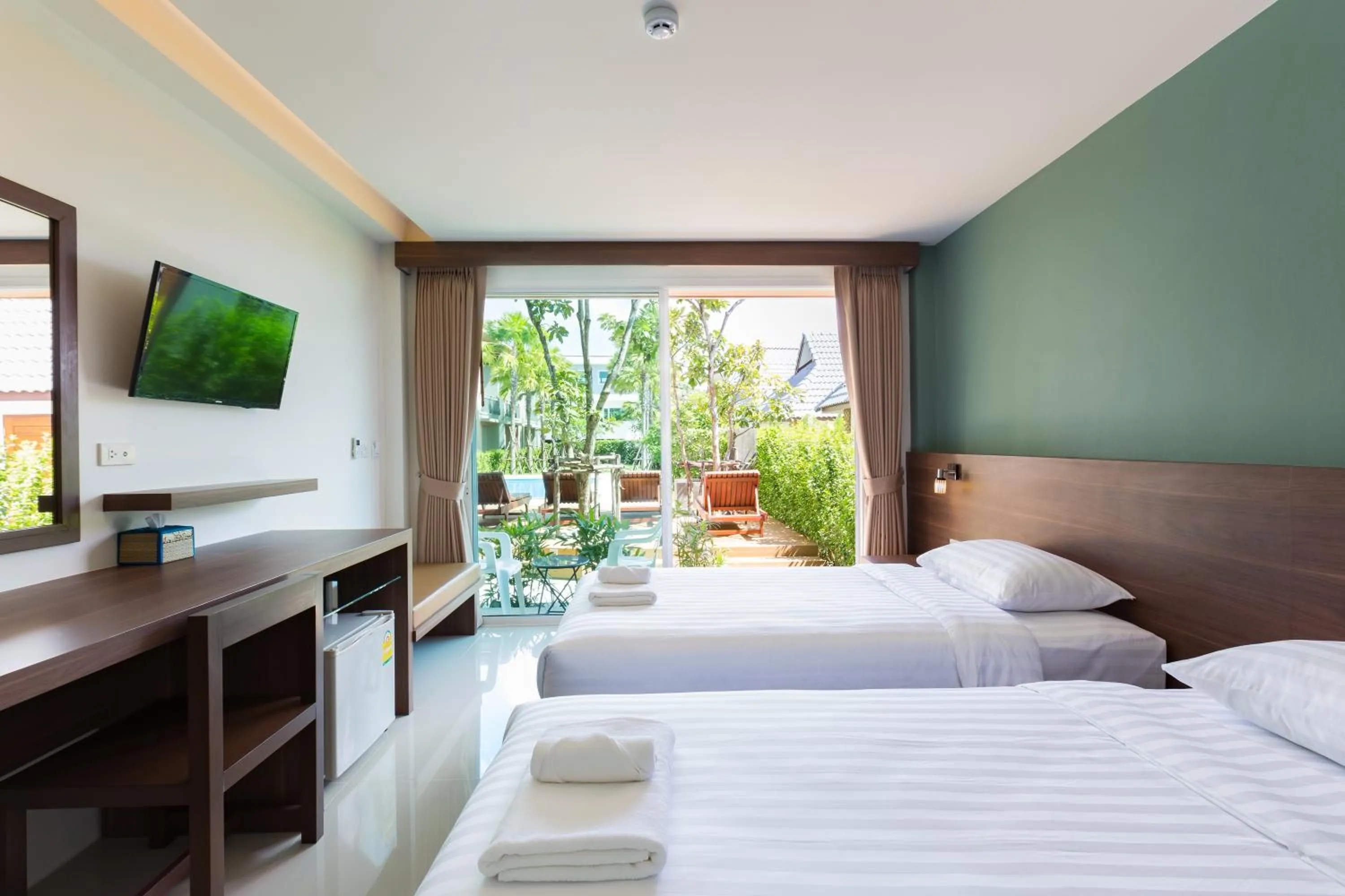 Bed in Parida Resort