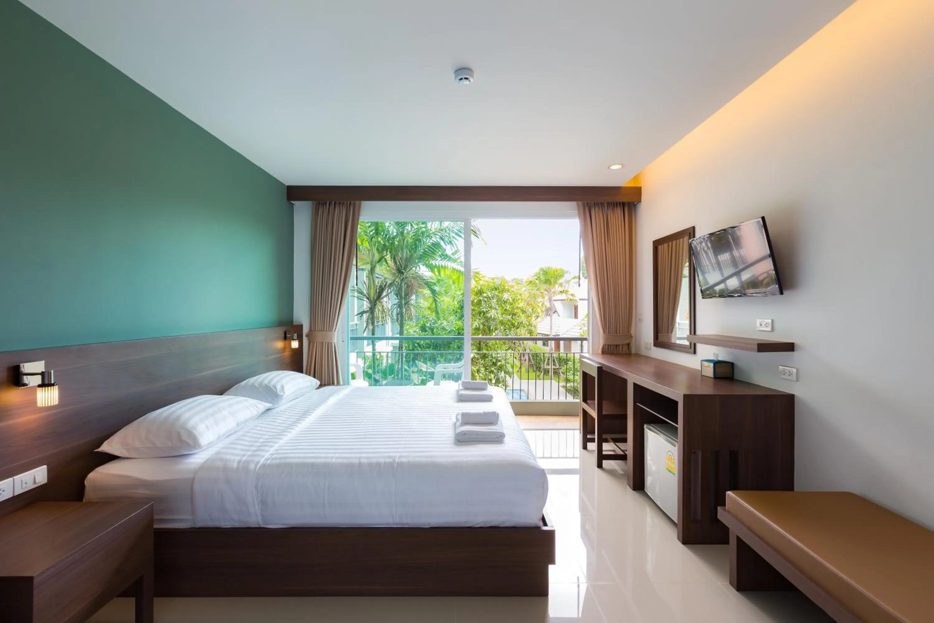 Photo of the whole room, Bed in Parida Resort