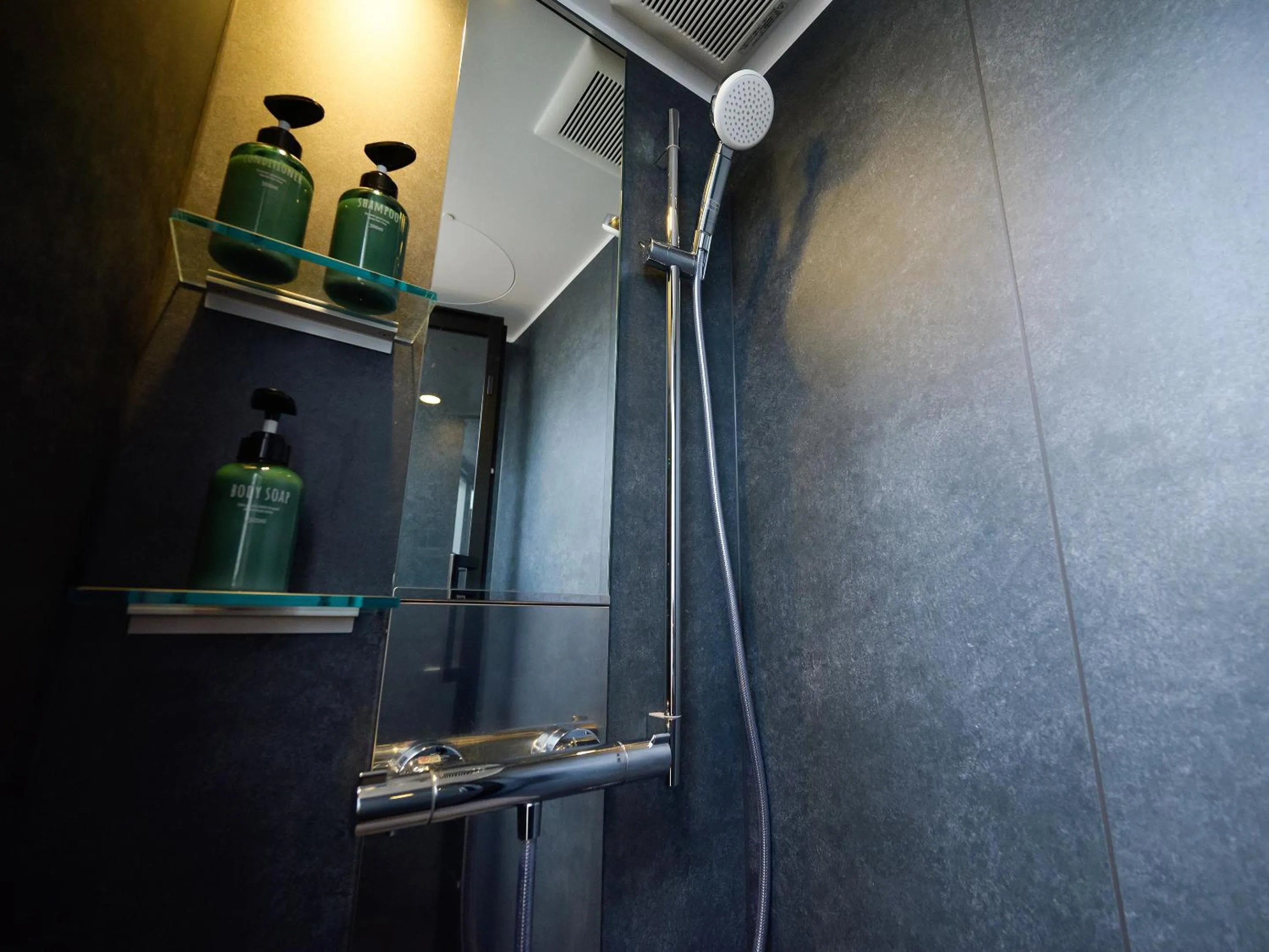 Shower in HOTEL THE CUBE Naha Kokusai Street