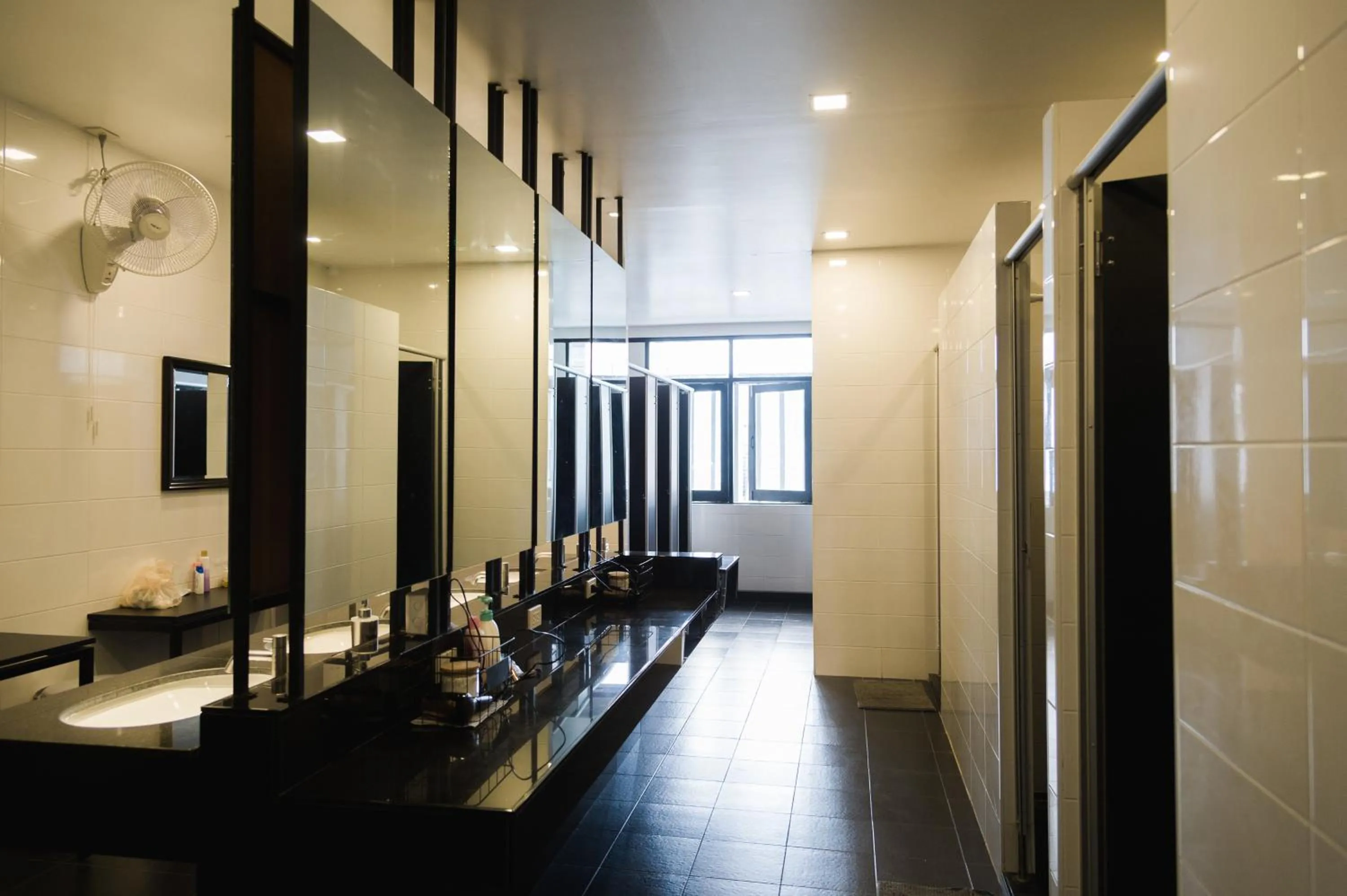 Shower in The Common Hostel