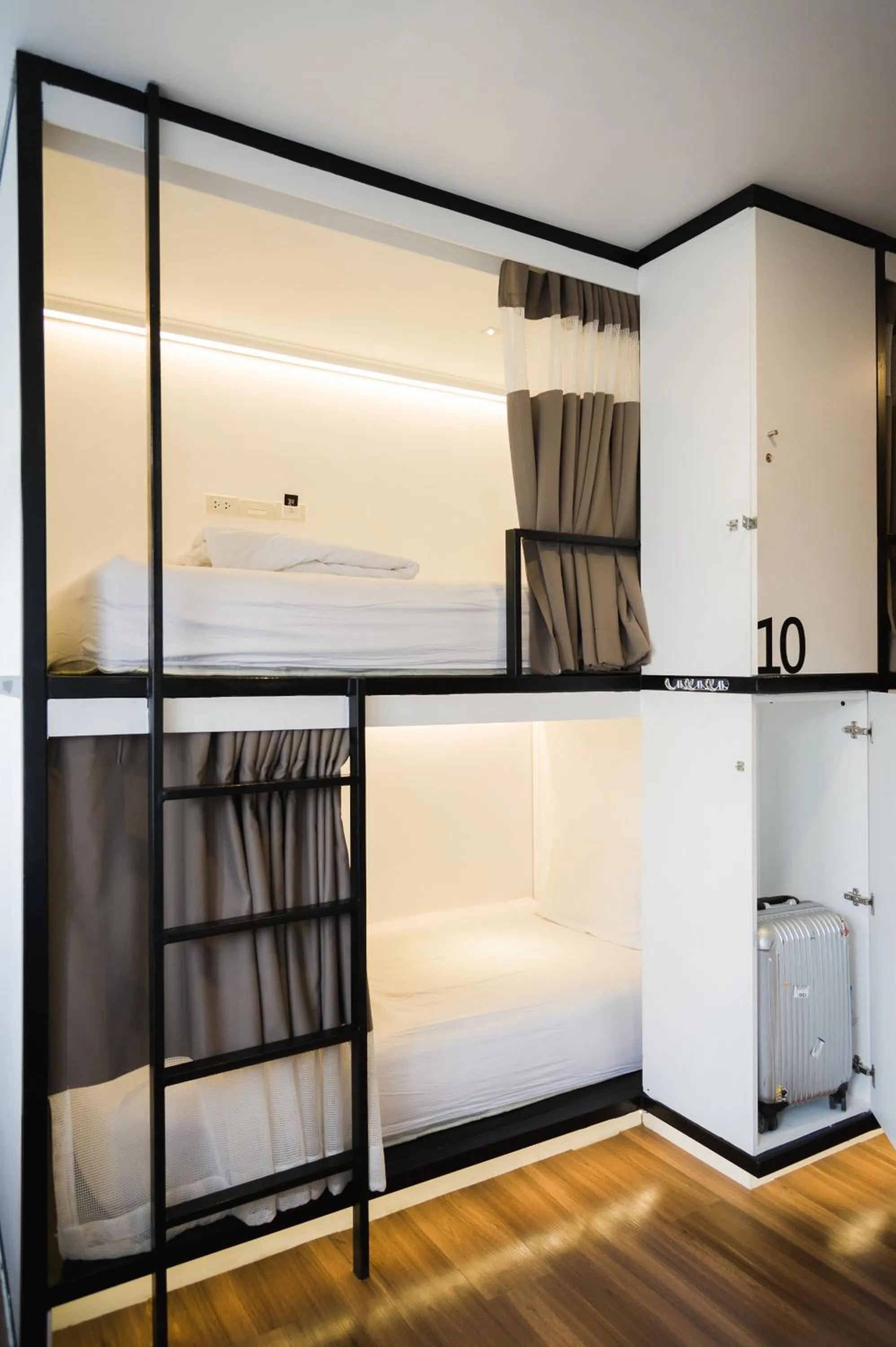 bunk bed, Bed in The Common Hostel