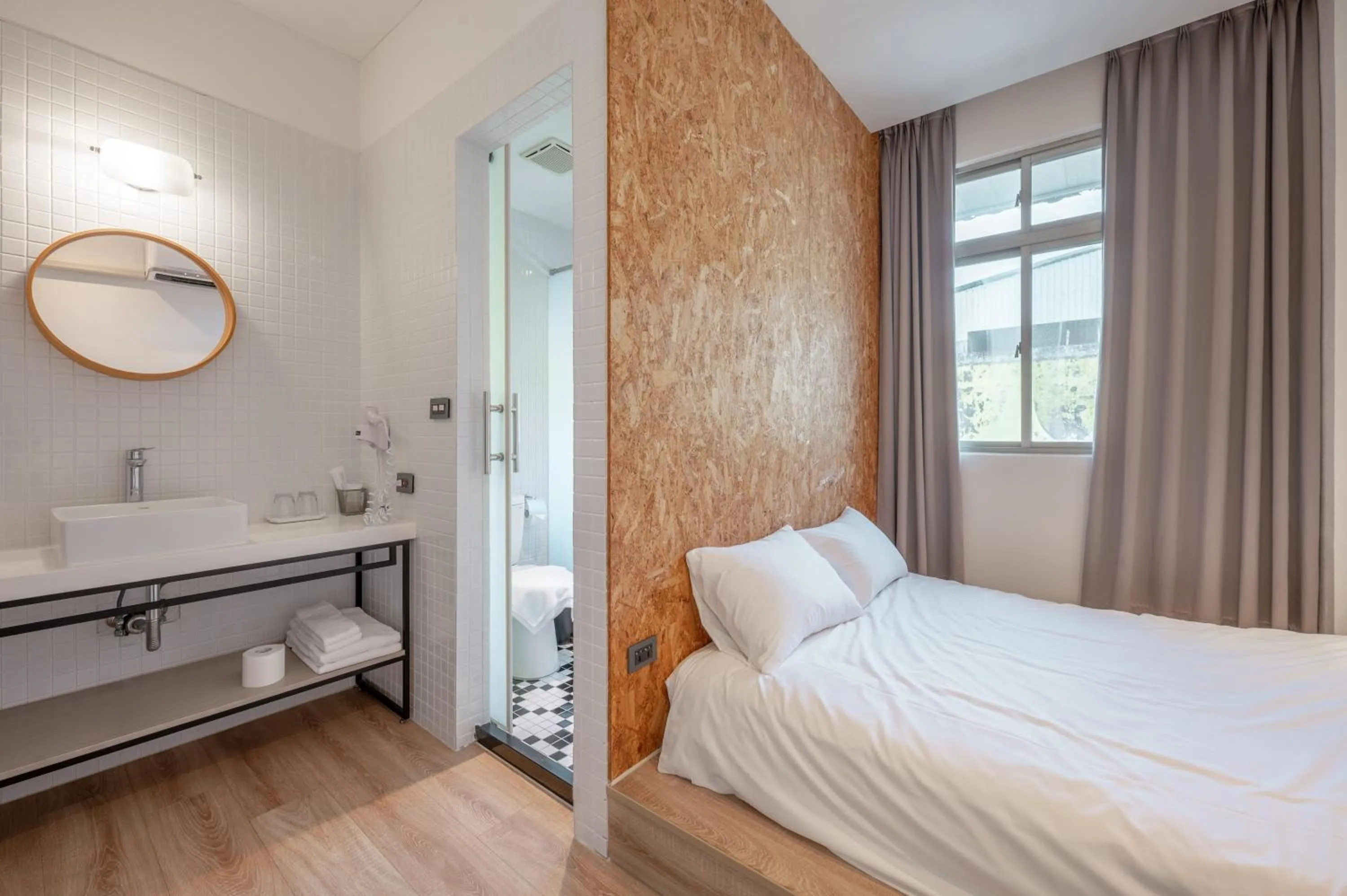 Bedroom, Bed in Light Hostel Hualien