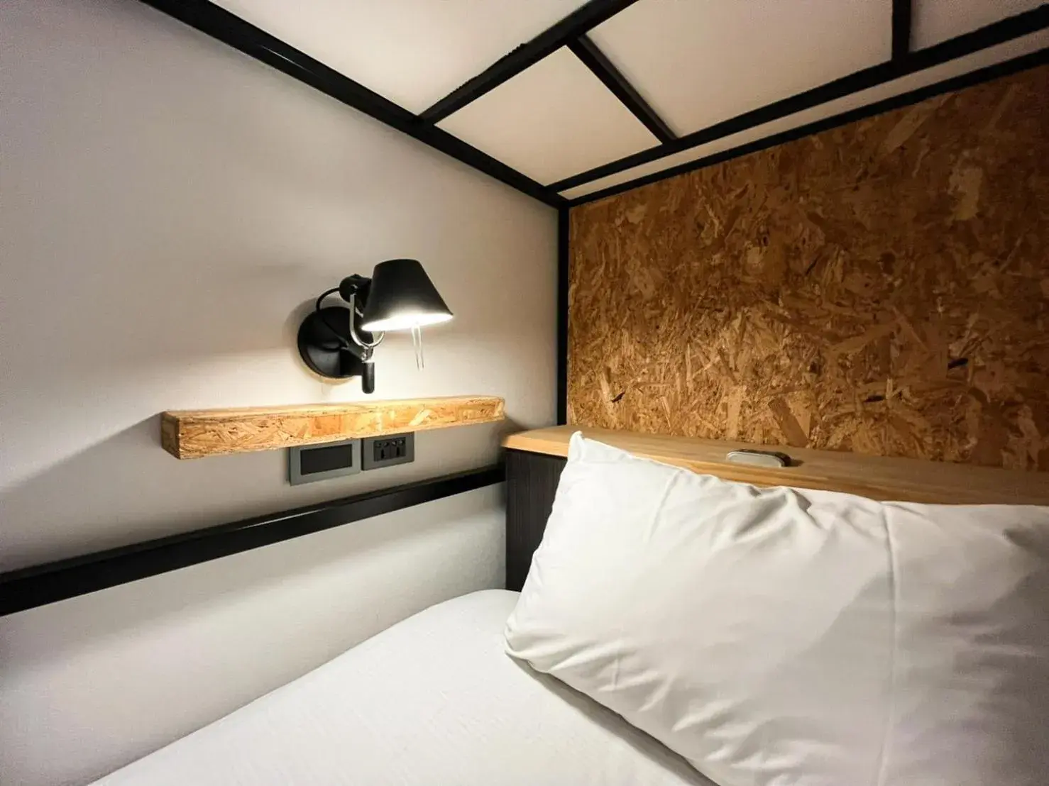 Bunk Bed in Female Dormitory Room in Light Hostel Hualien Bunk Bed in Female Dormitory Room in Light Hostel Hualien