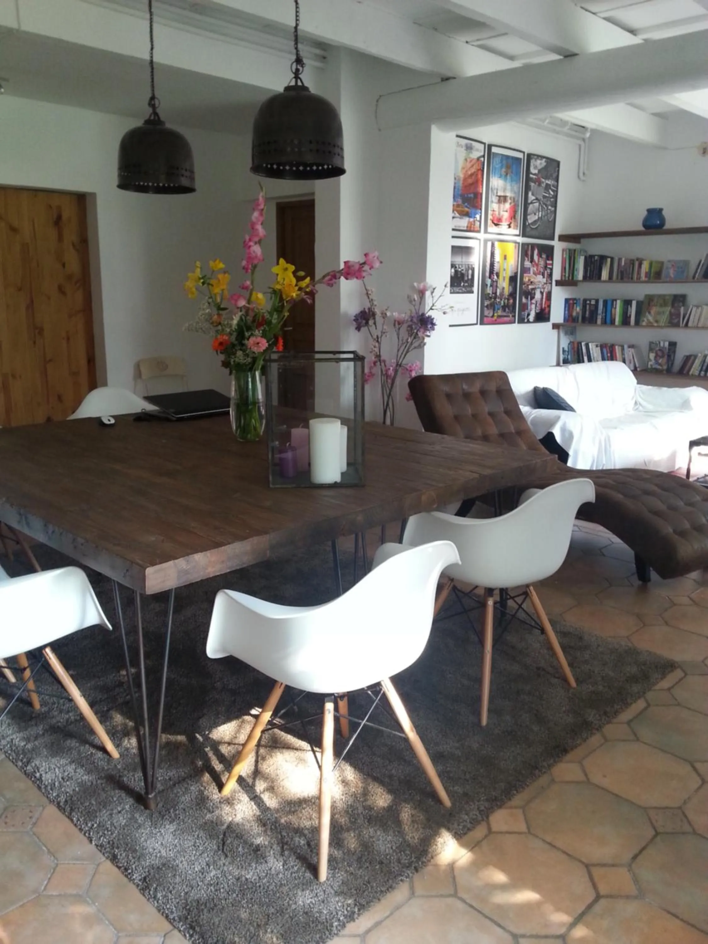 Communal lounge/ TV room in Le Mas des Platanes