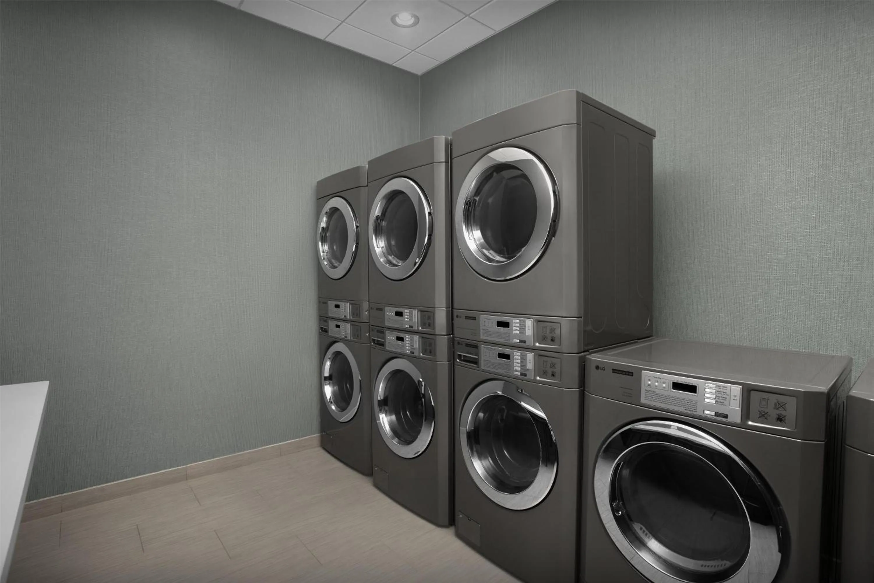 laundry in Homewood Suites by Hilton Concord