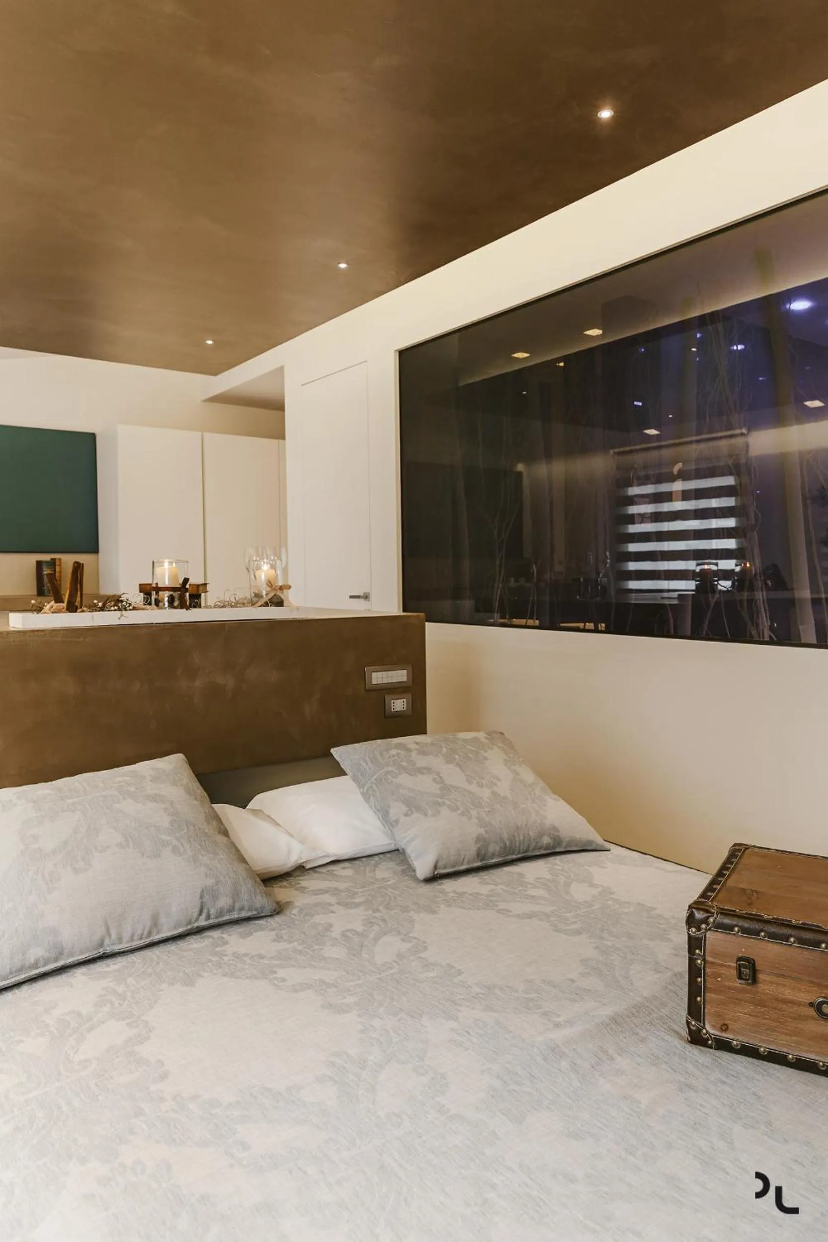 Bed in La Residenza del Monaco bianco