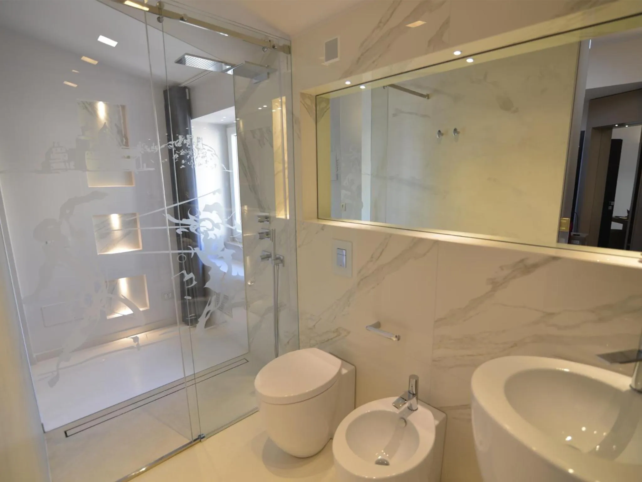 Bathroom in La Residenza del Monaco bianco